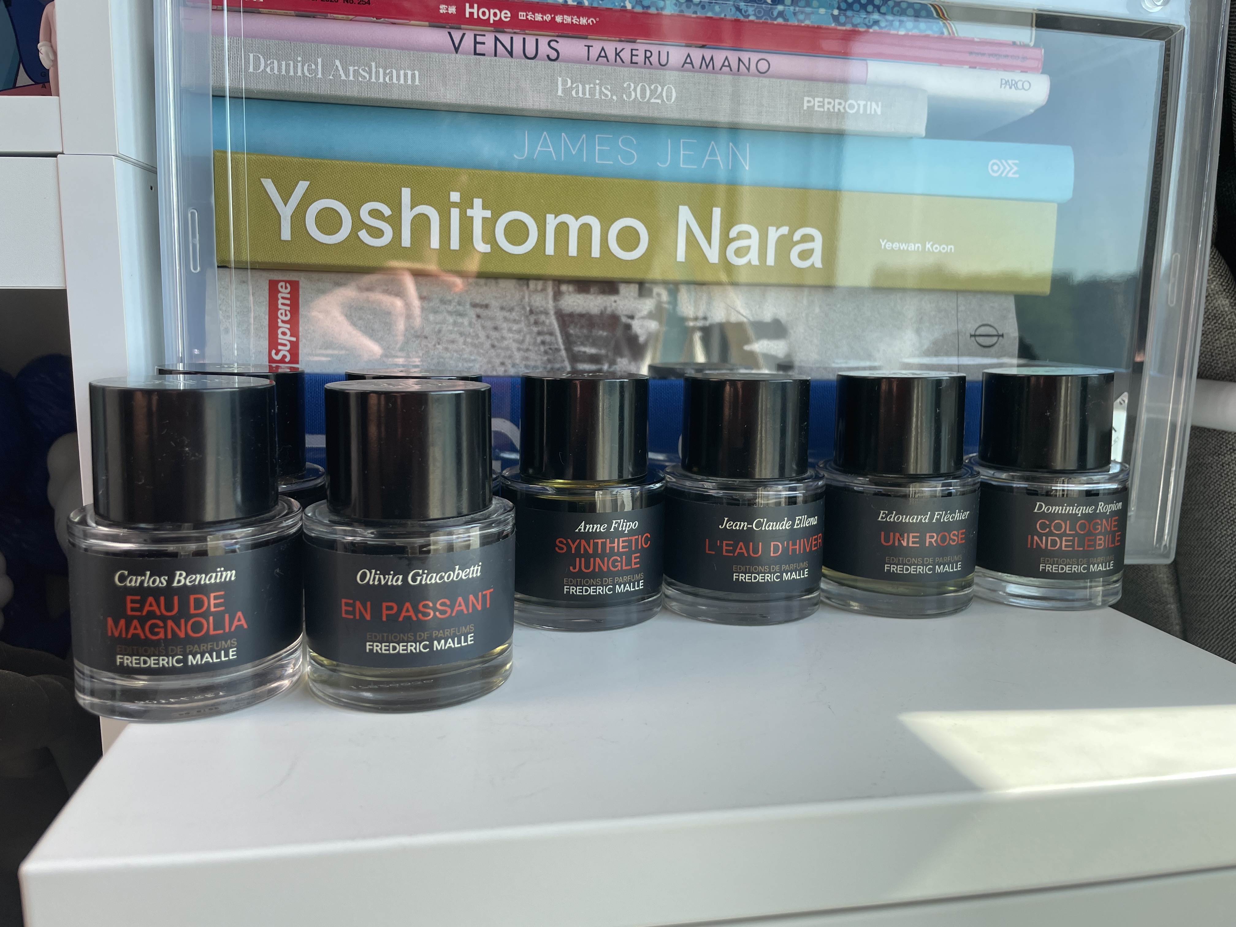 톰포드 네롤리 포르토피노 오 드 퍼퓸 50ml, 톰포드 일렉트릭 체리 오 드 퍼퓸 50ml 착용 스타일 - 2