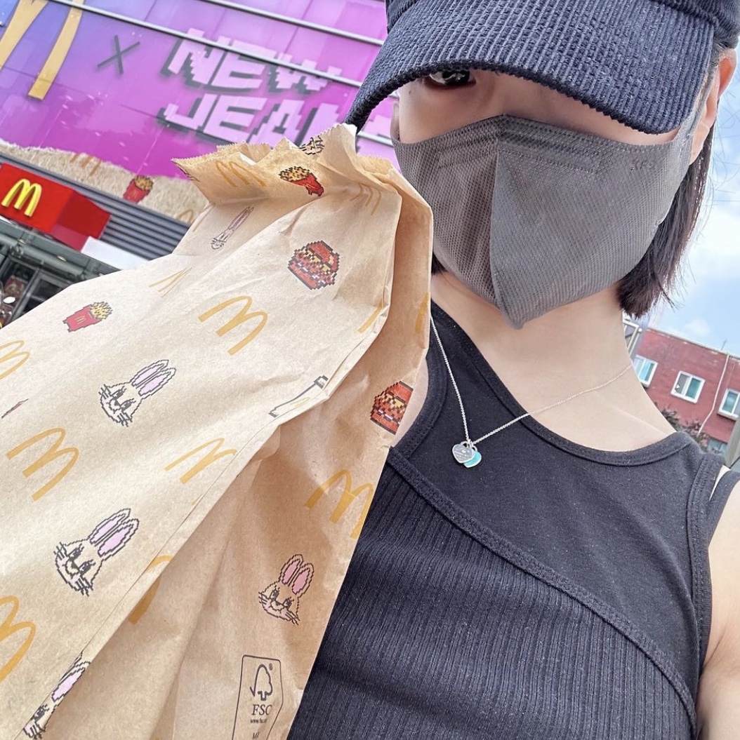 티파니 앤 코 리턴 투 티파니 블루 더블 하트 태그 펜던트 미니 실버 착용 스타일