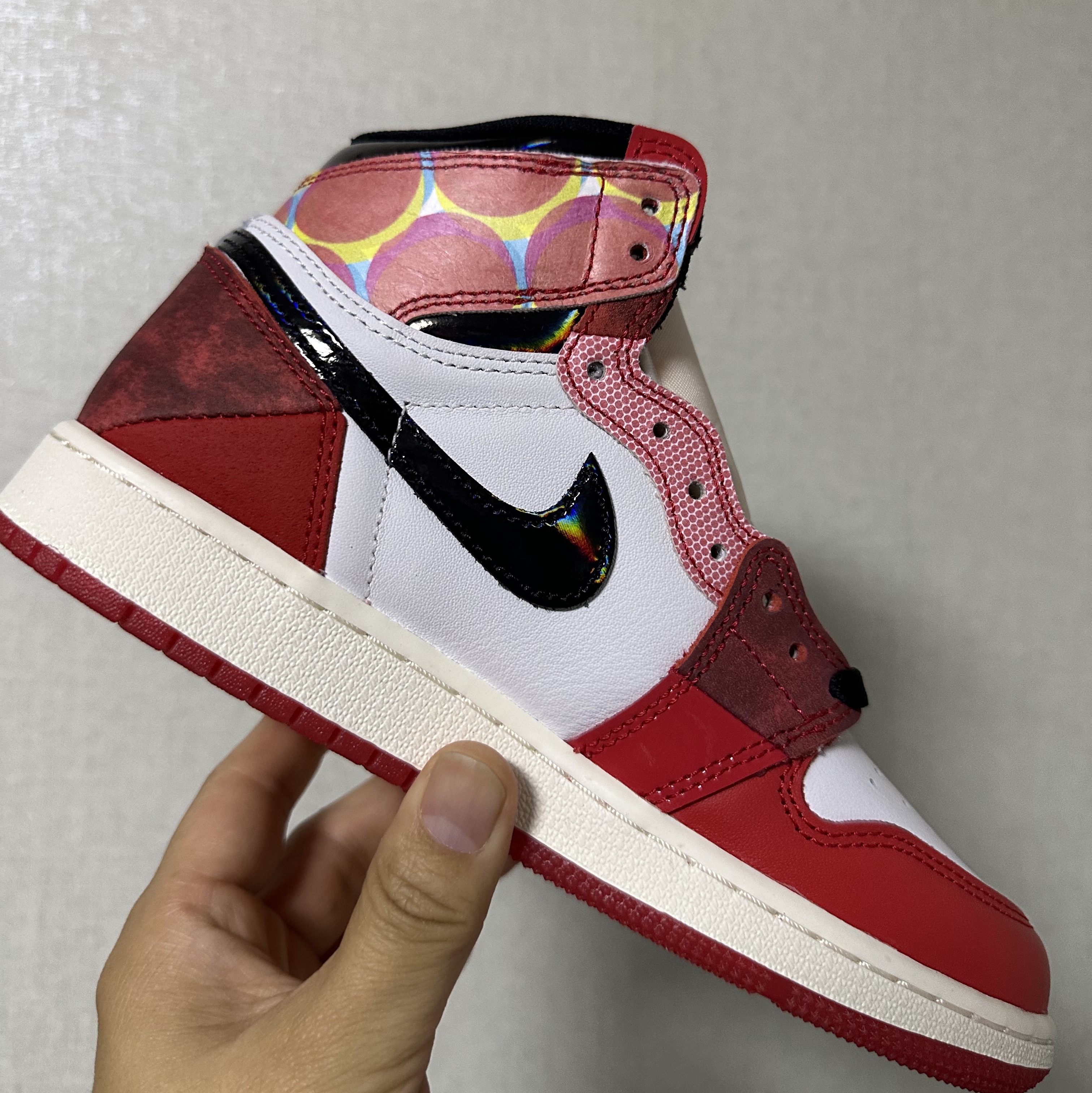 (GS) Jordan 1 Retro High Spider-Man Next Chapter 착용 스타일 - 1