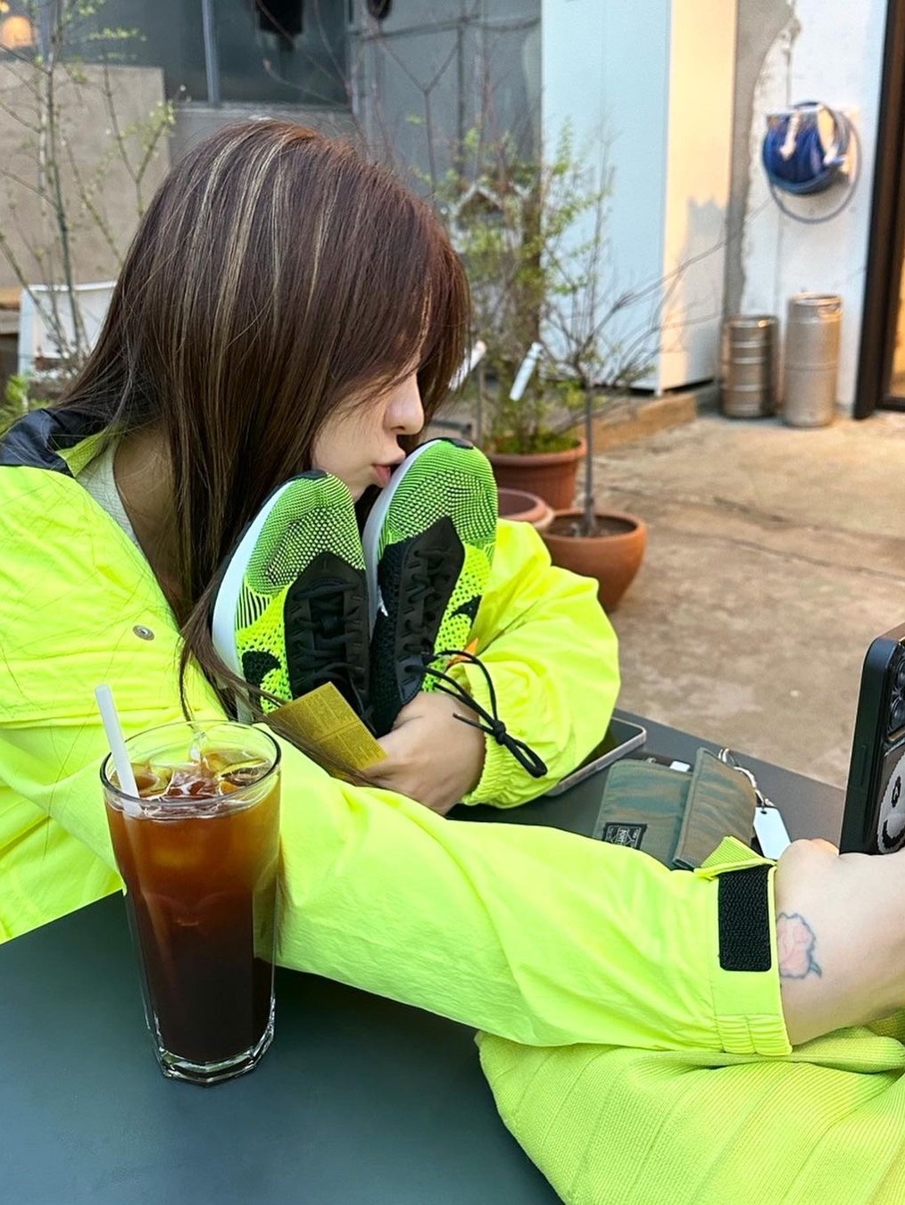 Fetch Nylon Shaker Parka Yellow 착용 스타일 - 2