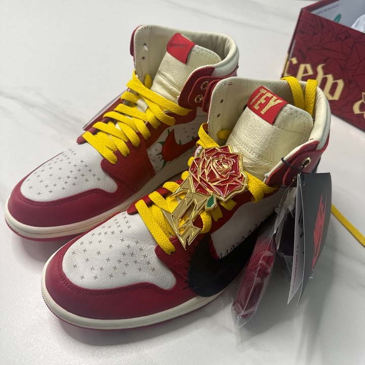 (W) Jordan 1 x Teyana Taylor Zoom CMFT 2 Gym Red 착용 스타일
