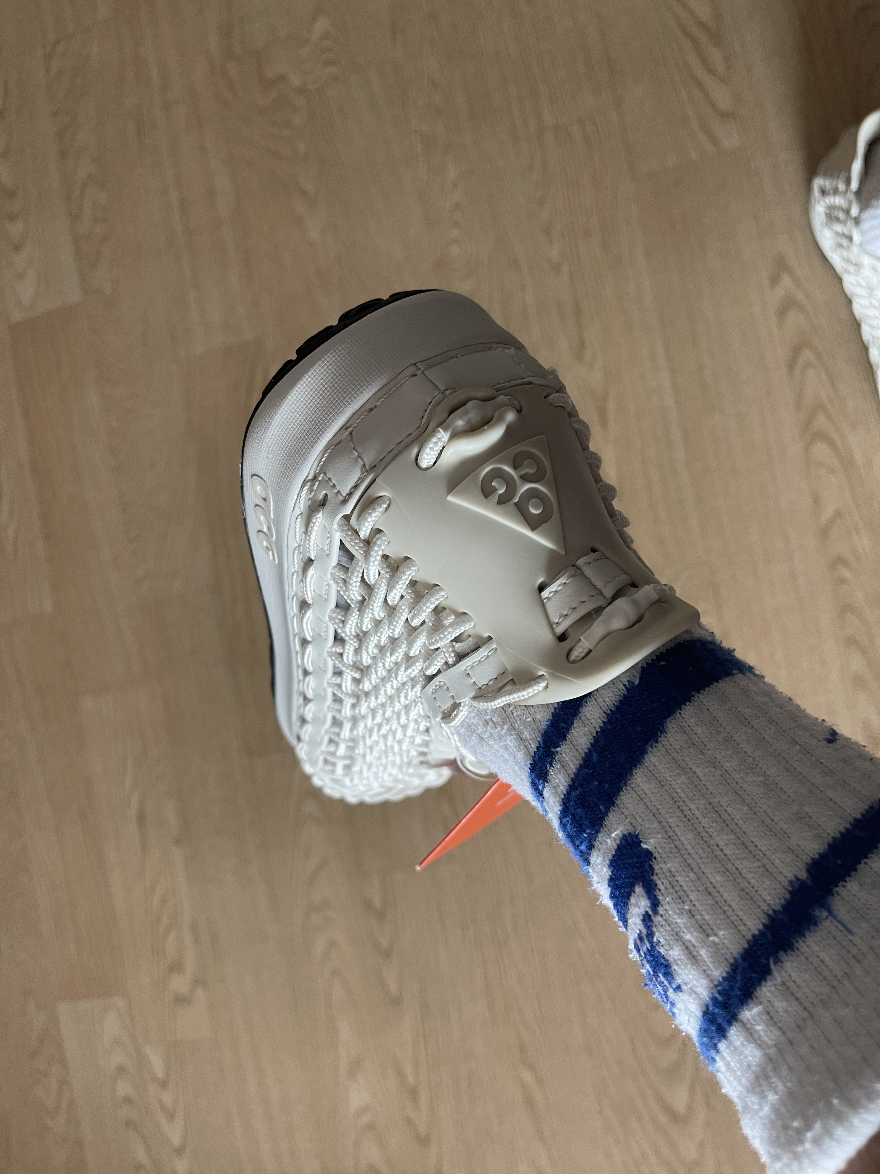 Nike ACG Watercat+ Phantom 착용 스타일 - 4
