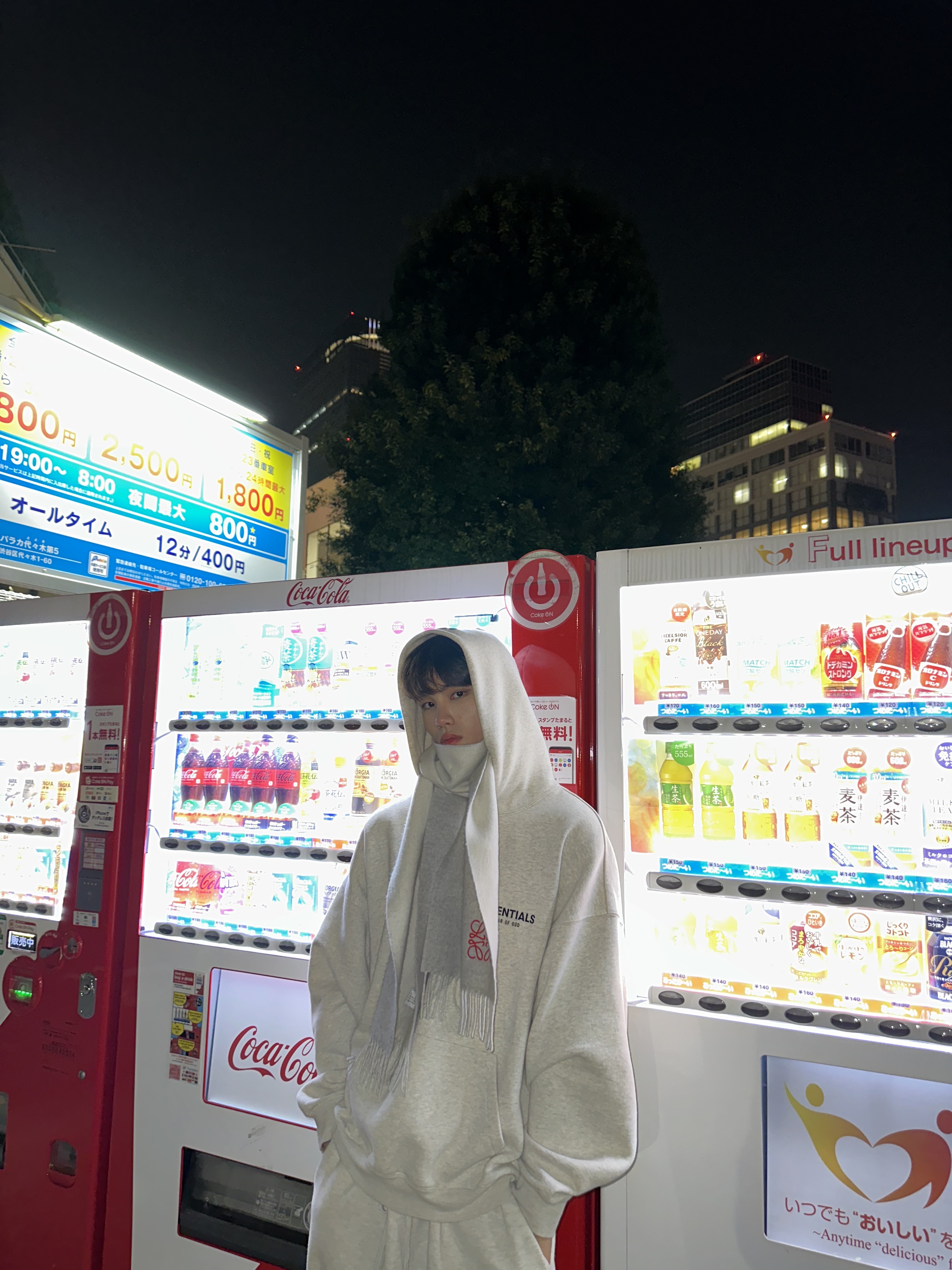 Essentials The Core Collection Hoodie Light Oatmeal, Essentials The Core Collection Sweatpants Light Oatmeal 착용 스타일