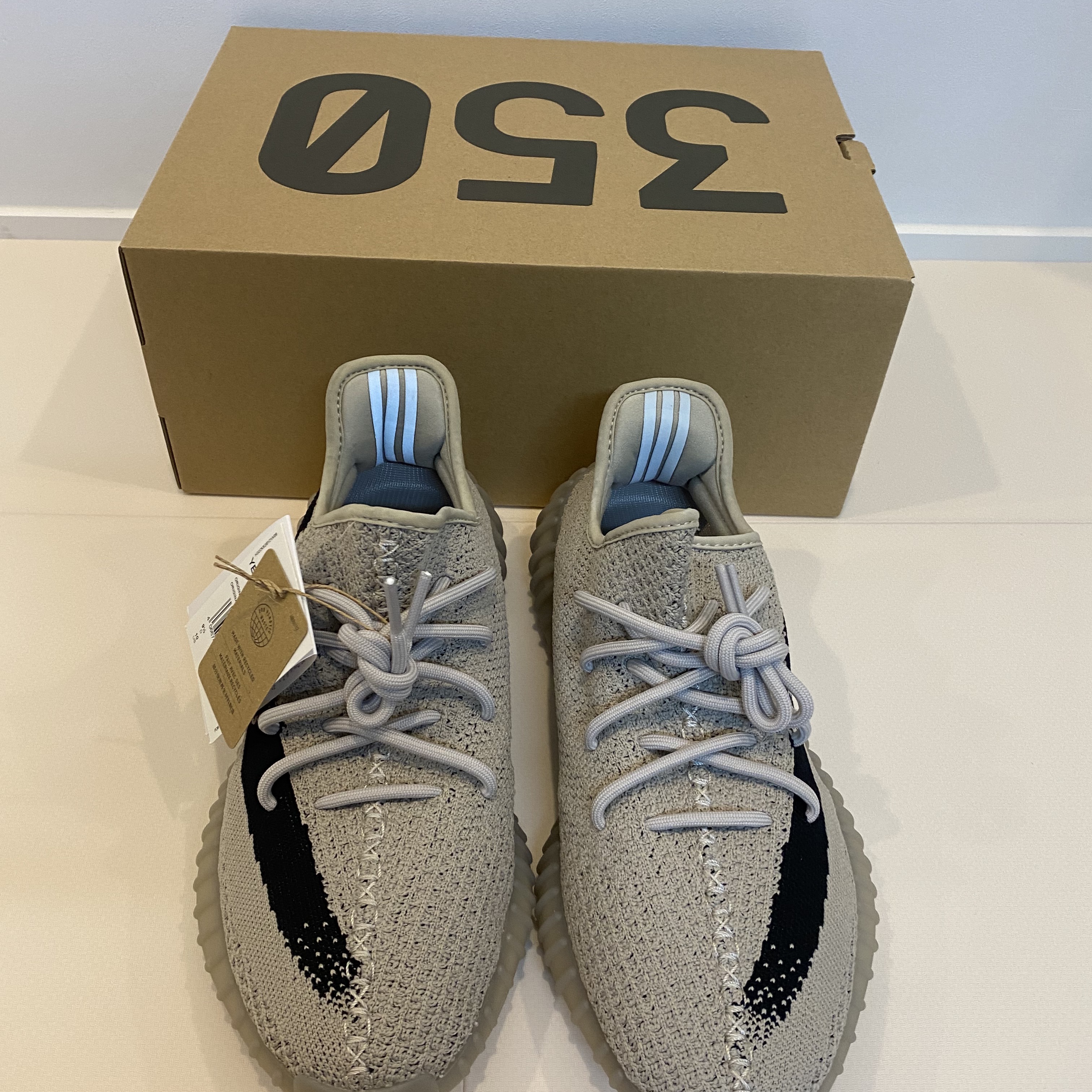 Adidas Yeezy Boost 350 V2 Slate Core Black 2022/2023 착용 스타일 - 2