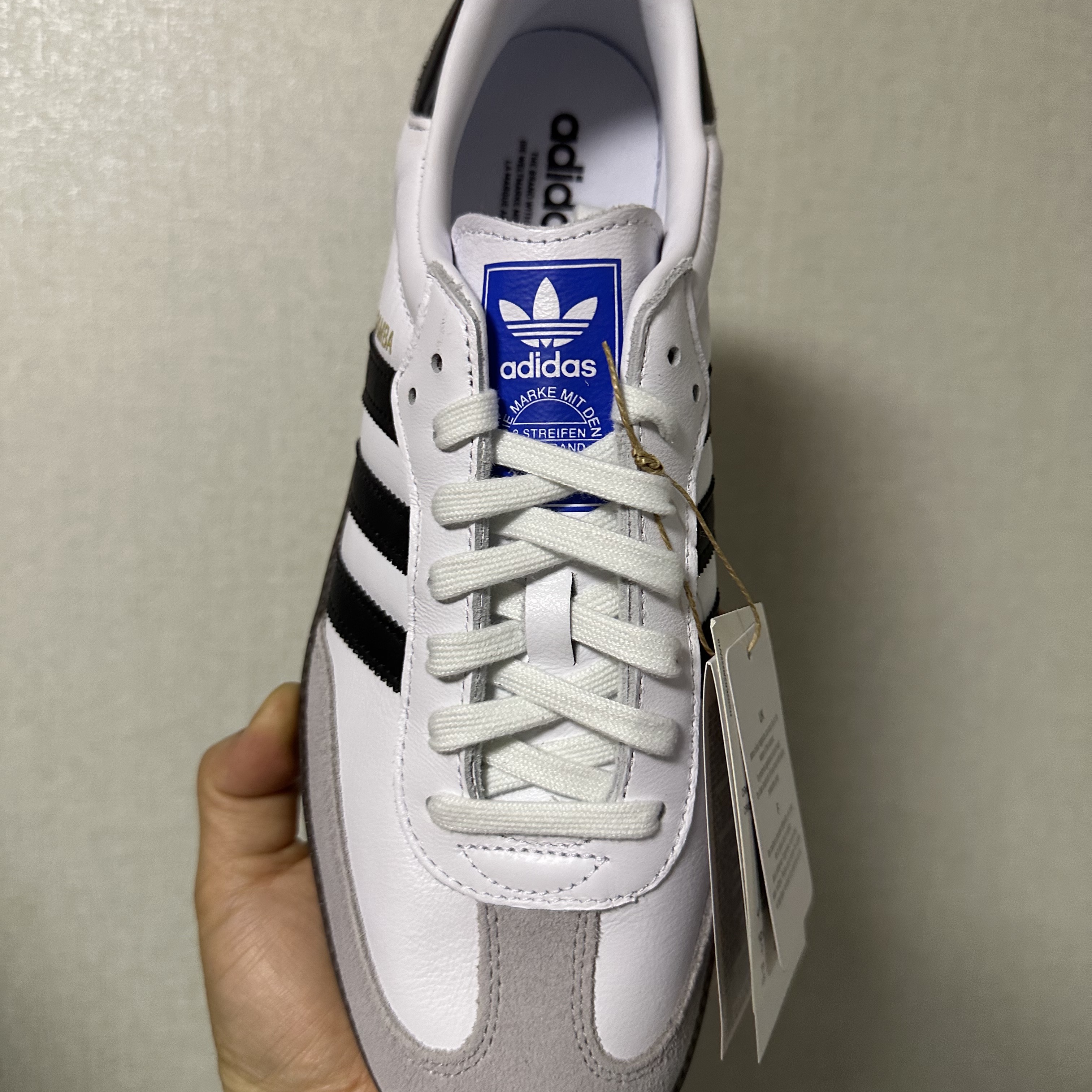 Adidas Samba OG Cloud White 착용 스타일 - 2