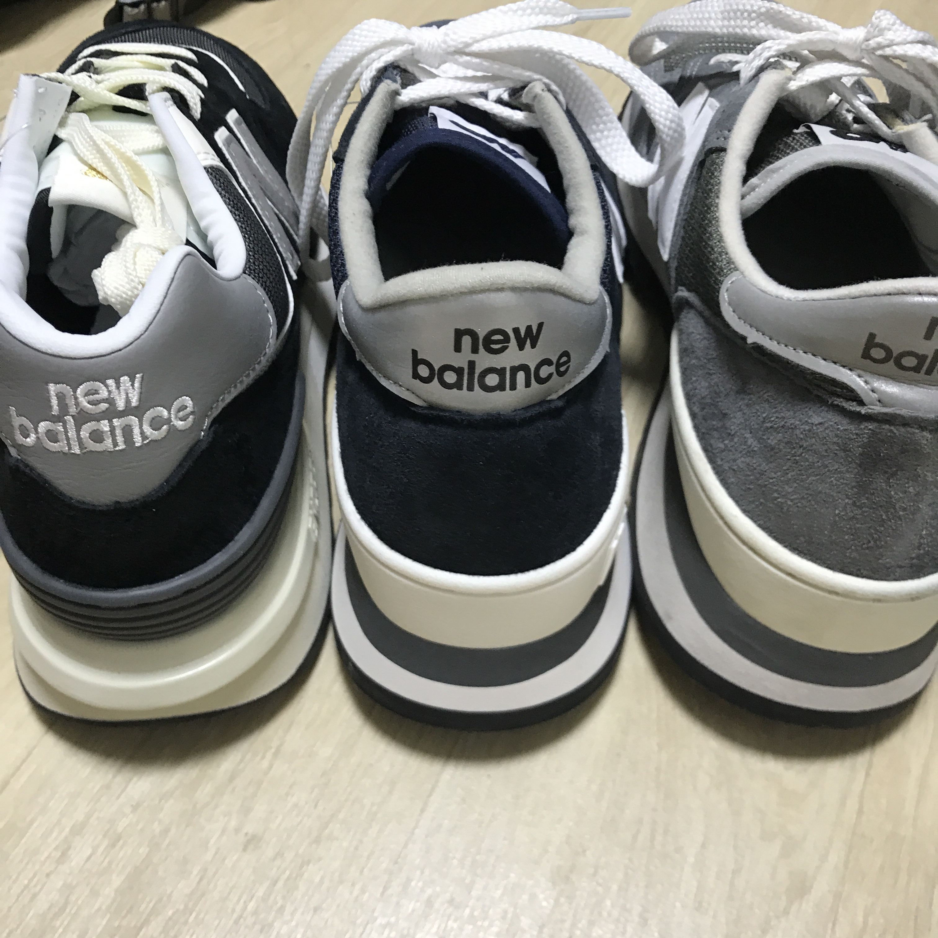 뉴발란스 990v1 메이드 인 USA 그레이 화이트, 뉴발란스 990v1 메이드 인 USA 네이비 착용 스타일 - 3