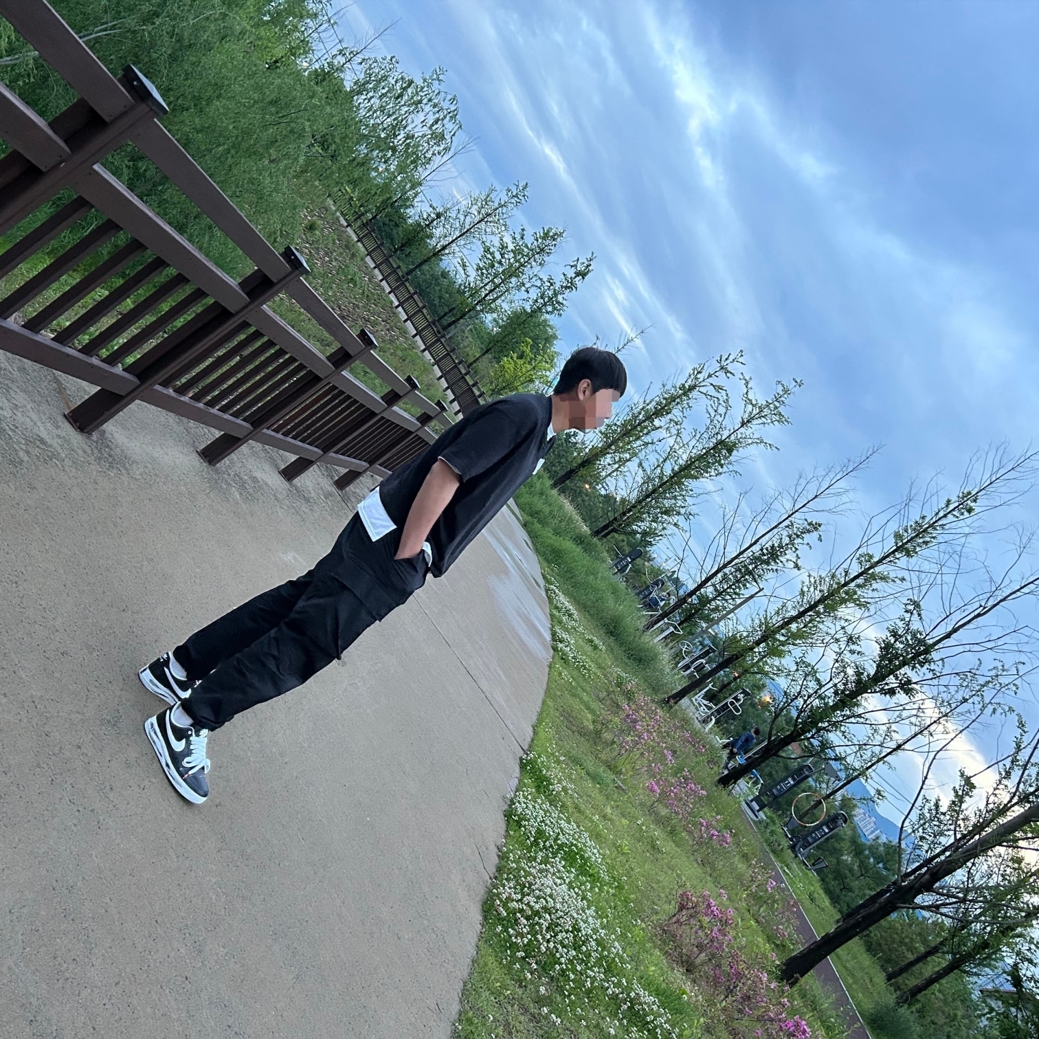 Nike x Peaceminusone Air Force 1 Low Para-Noise 착용 스타일