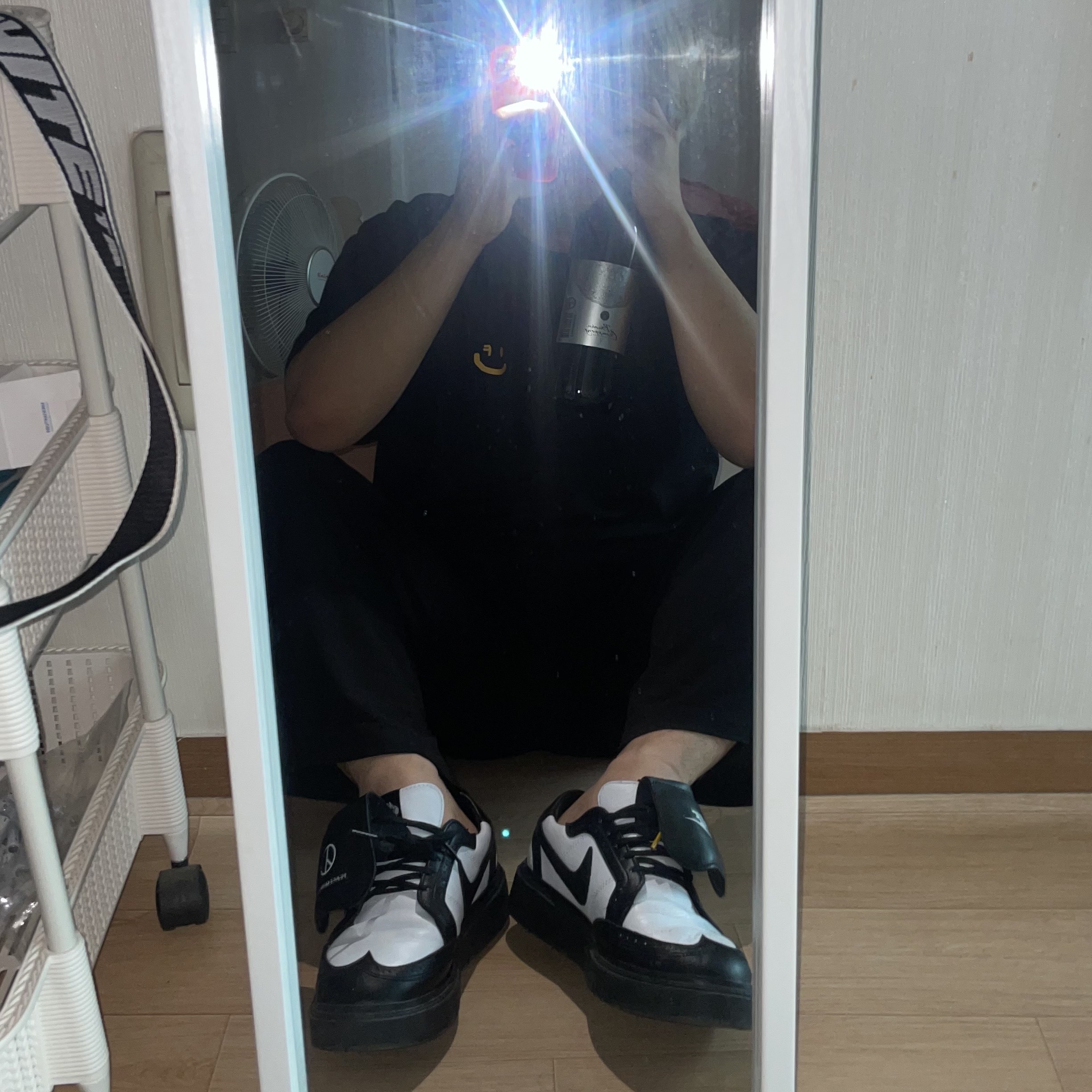 Nike x Peaceminusone Kwondo1 Black and White, Off-White x Amore Pacific Protection Box (Without Cosmetics) 착용 스타일