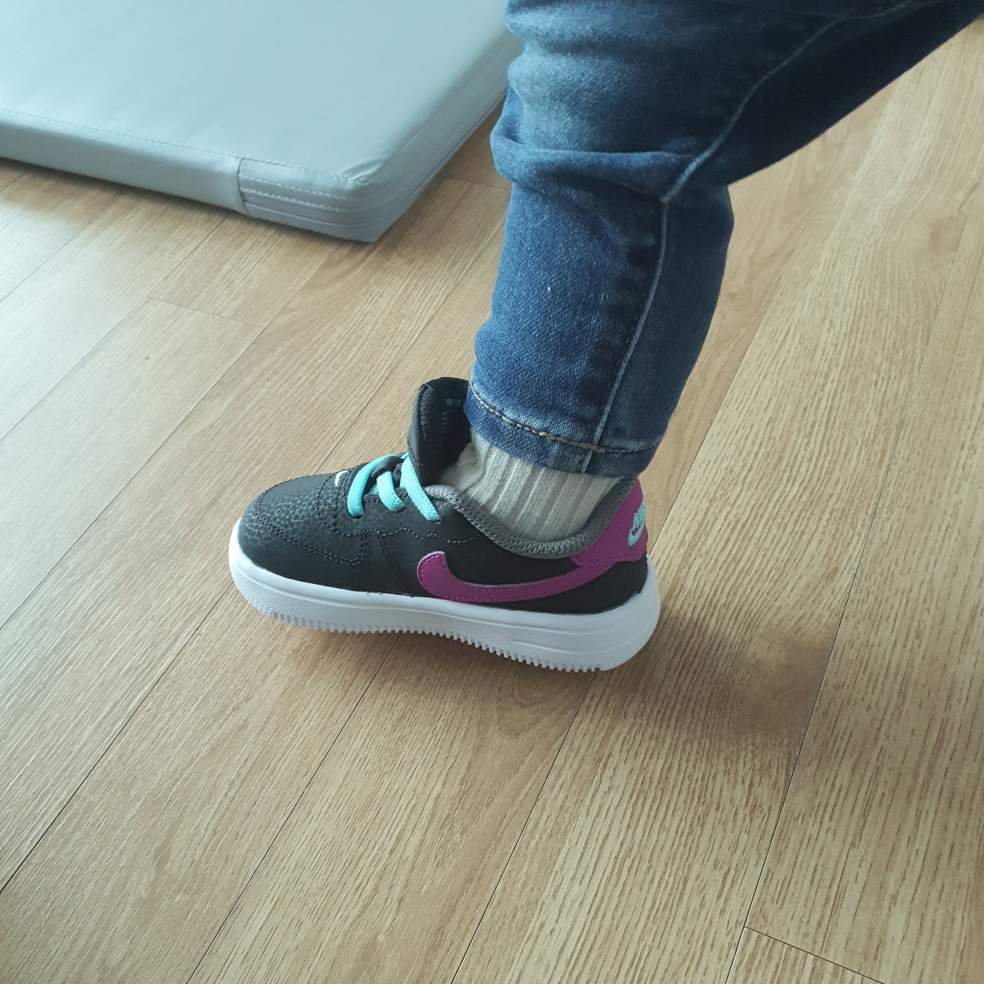 (TD) Nike Force 1 LE White 착용 스타일