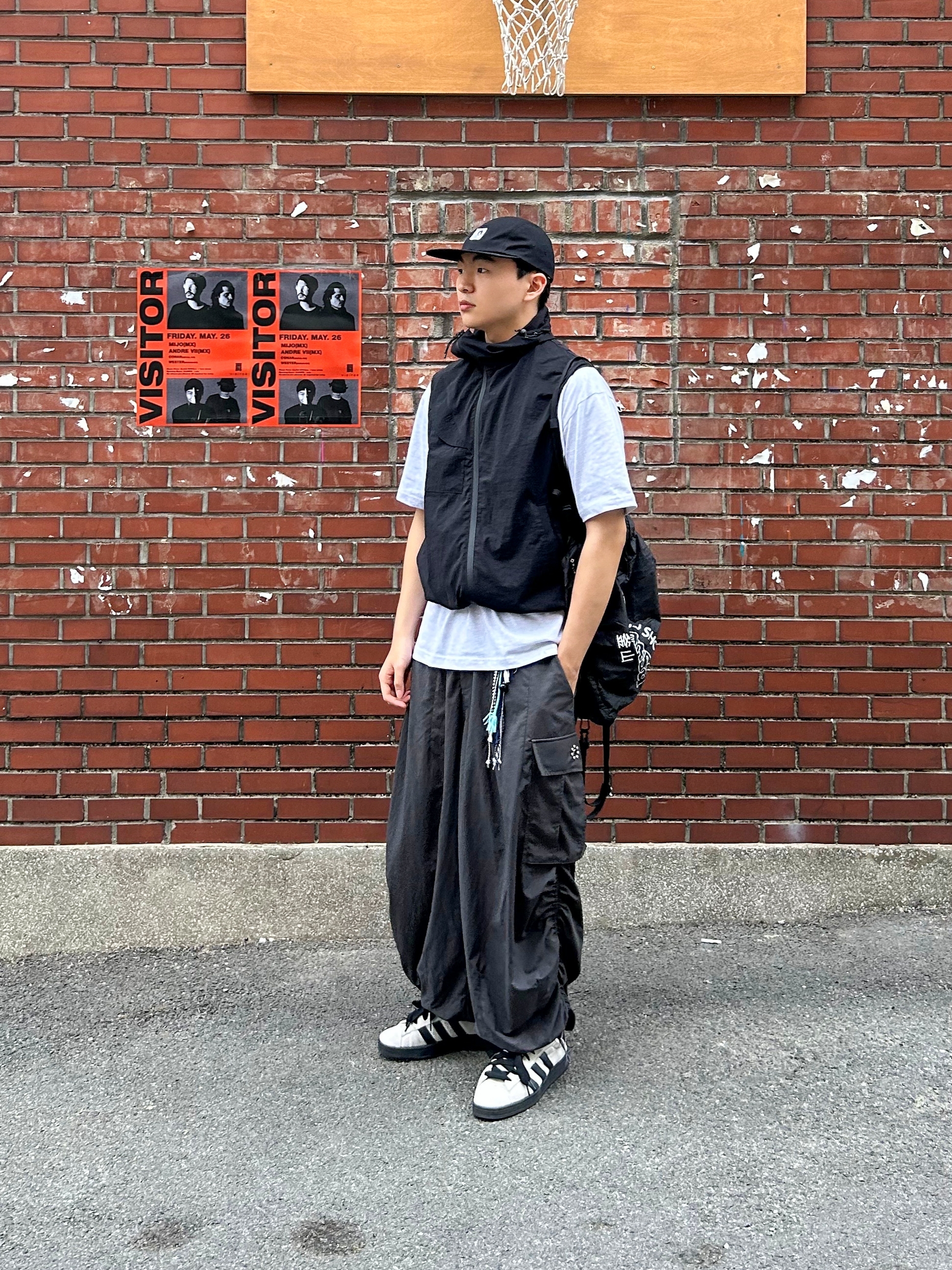[KREAM 단독] Knotted x Balansa Gym Sack Black, Adidas Campus 00s Cloud White Core Black 착용 스타일 - 1