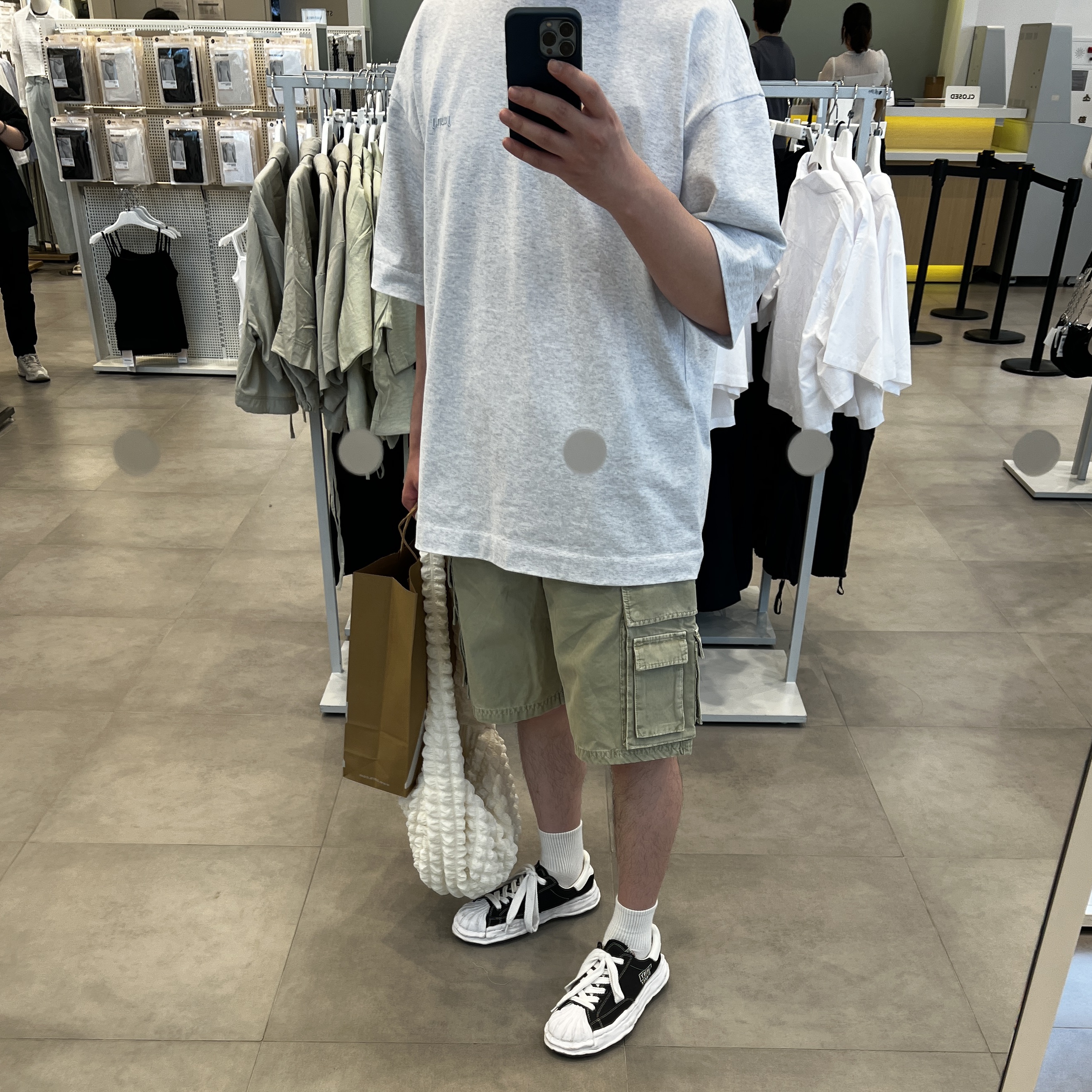 Maison Mihara Yasuhiro Blakey OG Sole Canvas Low-top Sneakers Black White 착용 스타일 - 2
