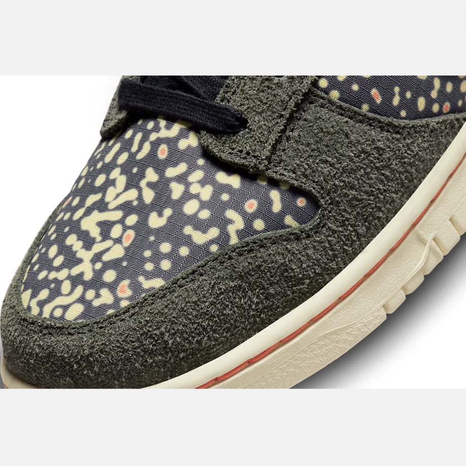Nike Dunk Low Retro SE Sequoia Alabaster 착용 스타일 - 5