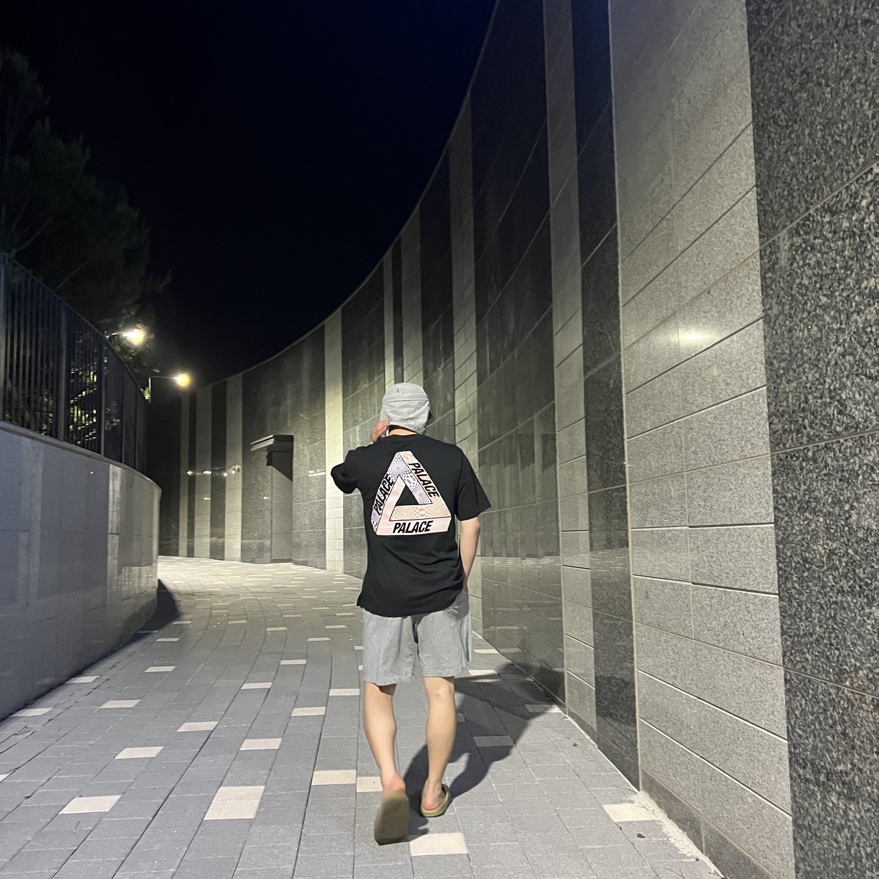 Palace Font Zip Shell Neck Saver 6-Panel Grey - 23SS, Palace Tri-Tex T-Shirt Black - 20SS 착용 스타일