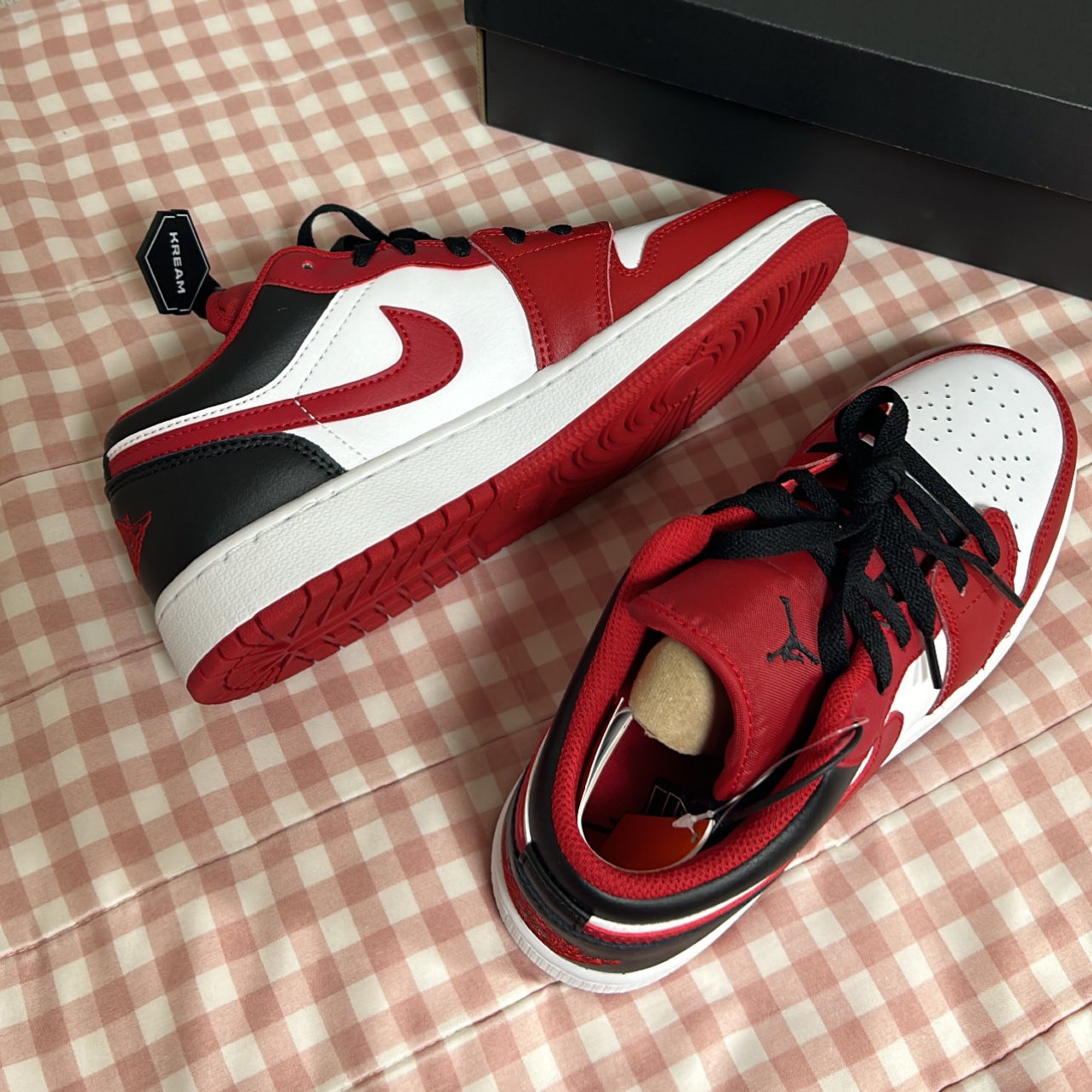 (GS) Jordan 1 Low White Gym Red Black 착용 스타일