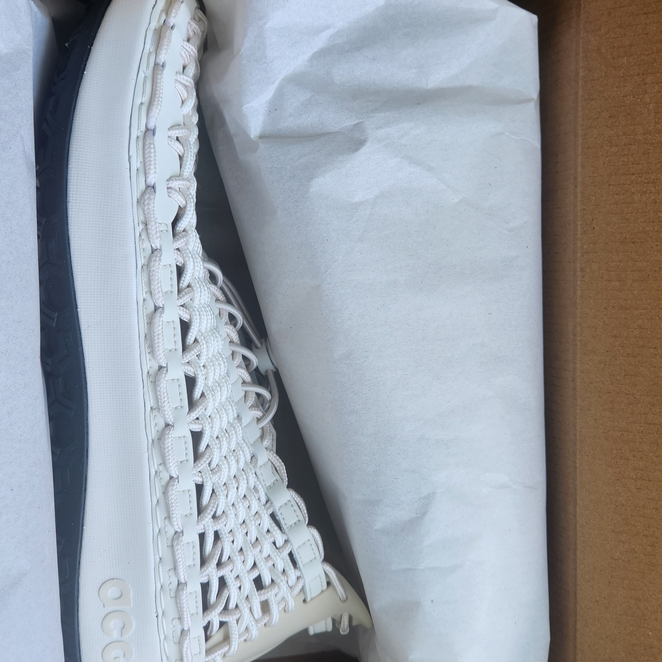 Nike ACG Watercat+ Phantom 착용 스타일 - 2