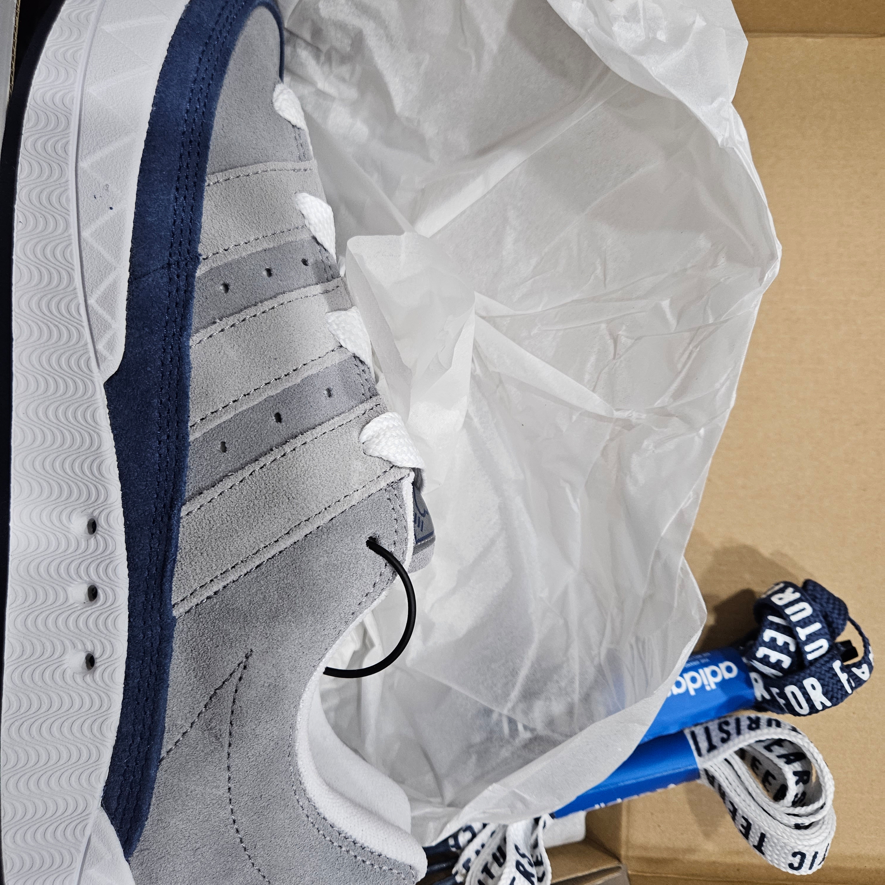 Adidas x Human Made Adimatic Gray 착용 스타일 - 5