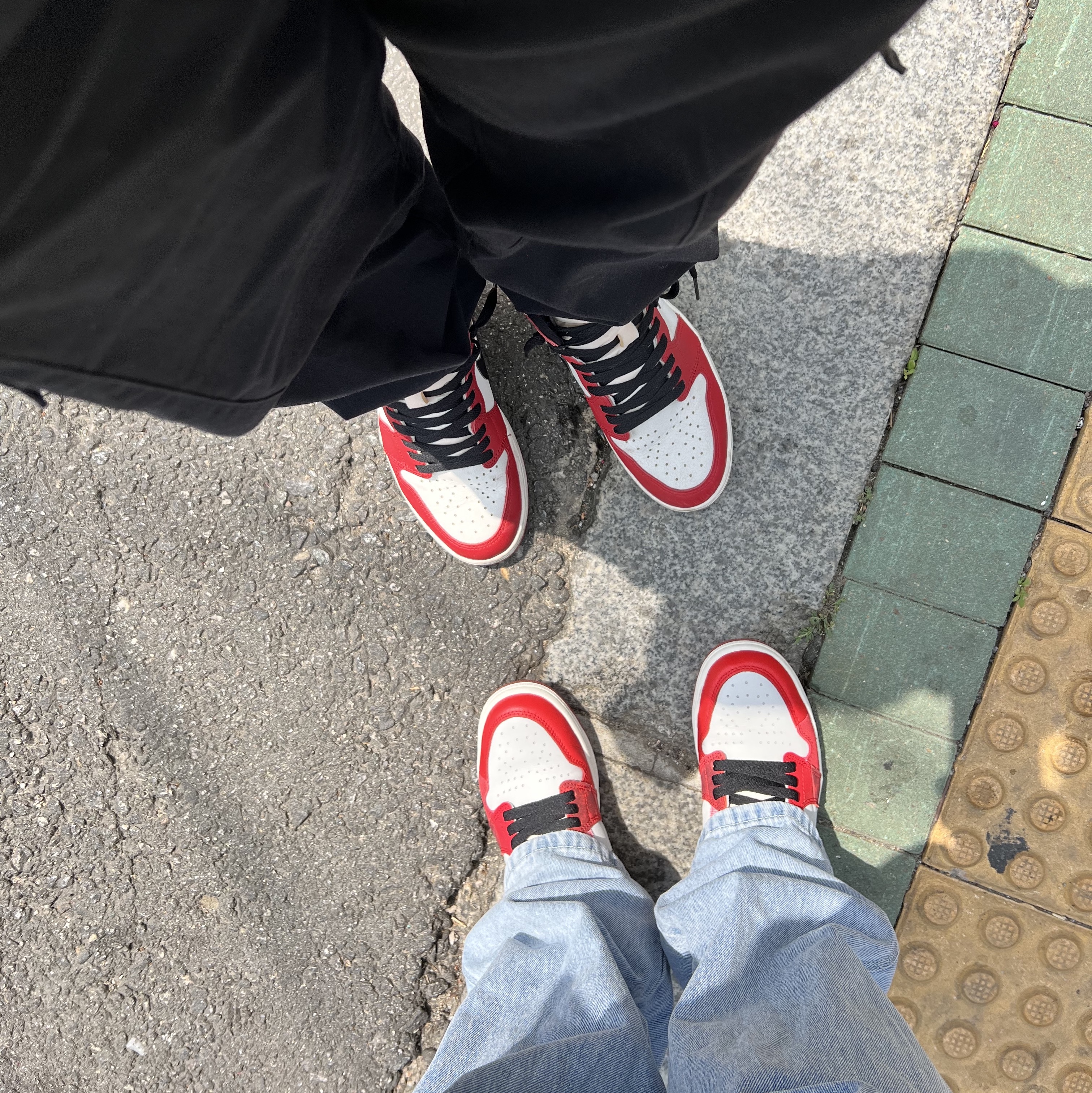 Jordan 1 Retro High OG Chicago 2022, Jordan 1 Retro High Spider-Man Next Chapter 착용 스타일 - 1