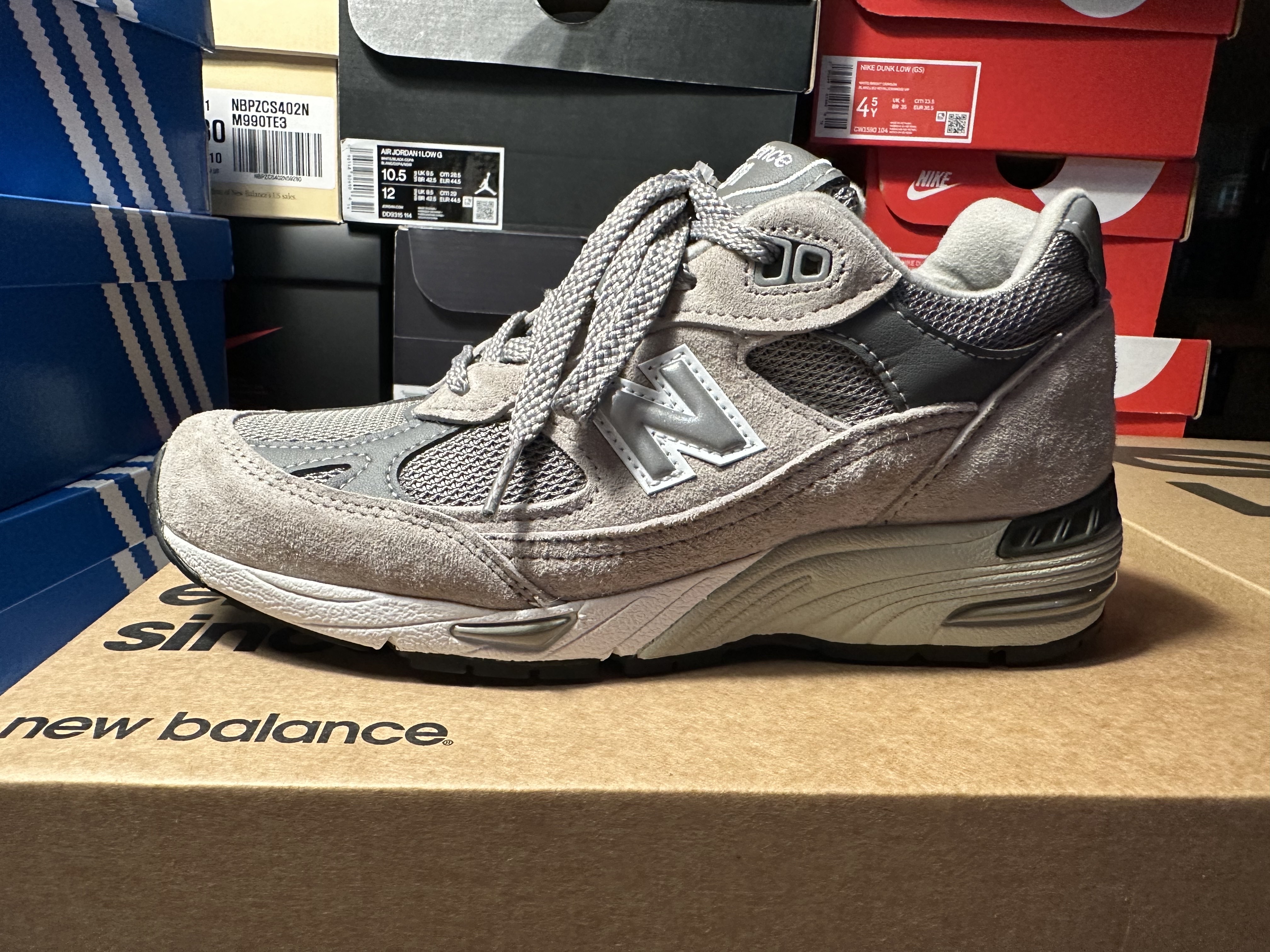 (W) New Balance 991 Made in UK Grey 착용 스타일 - 4