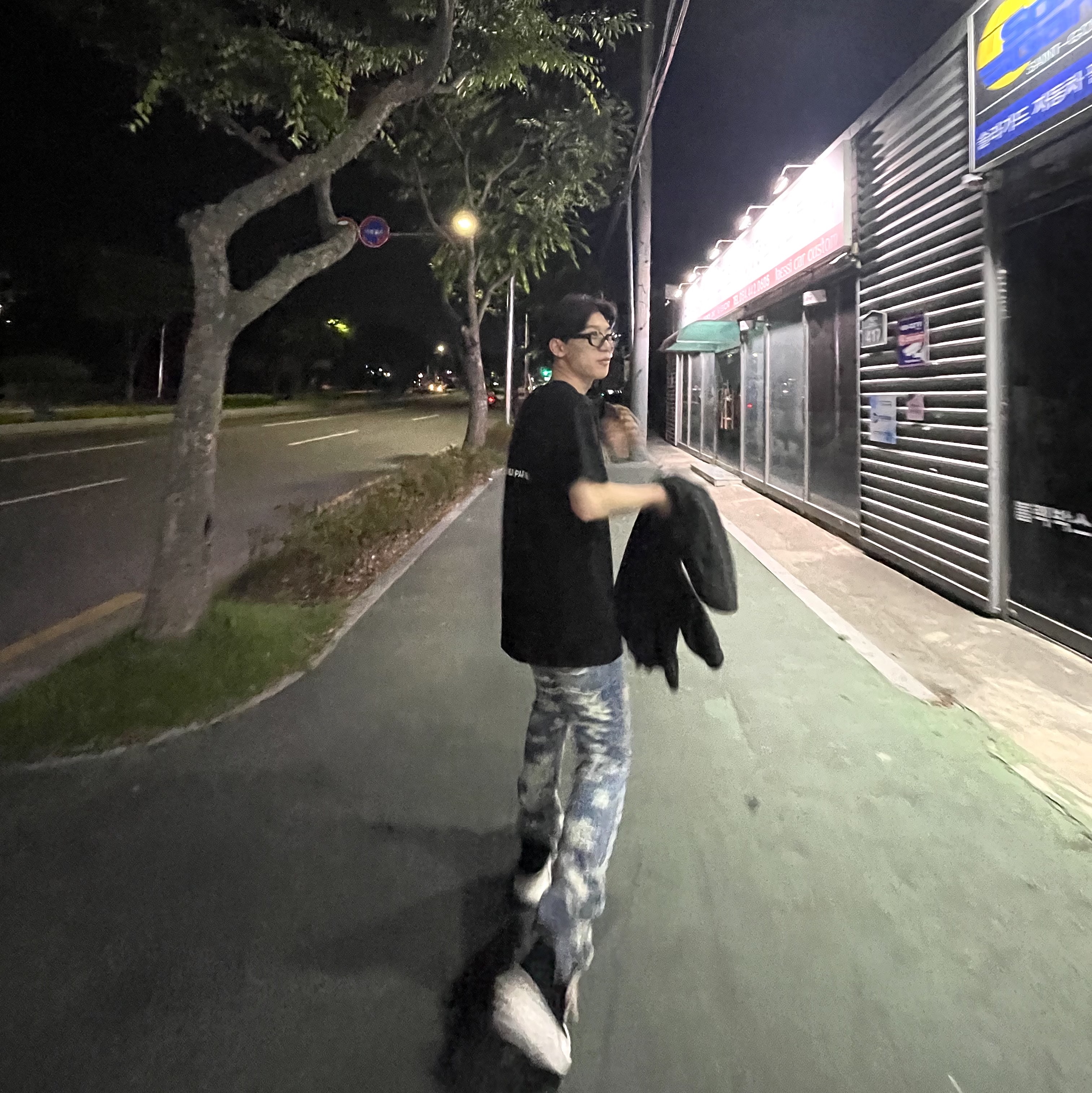 Undermycar x Konic Section Vol.2 Hard Destroyed Washed Jeans - 23SS 착용 스타일 - 3
