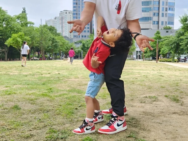 Jordan 1 Retro High Spider-Man Next Chapter, (PS) Jordan 1 Retro High Spider-Man Next Chapter 착용 스타일