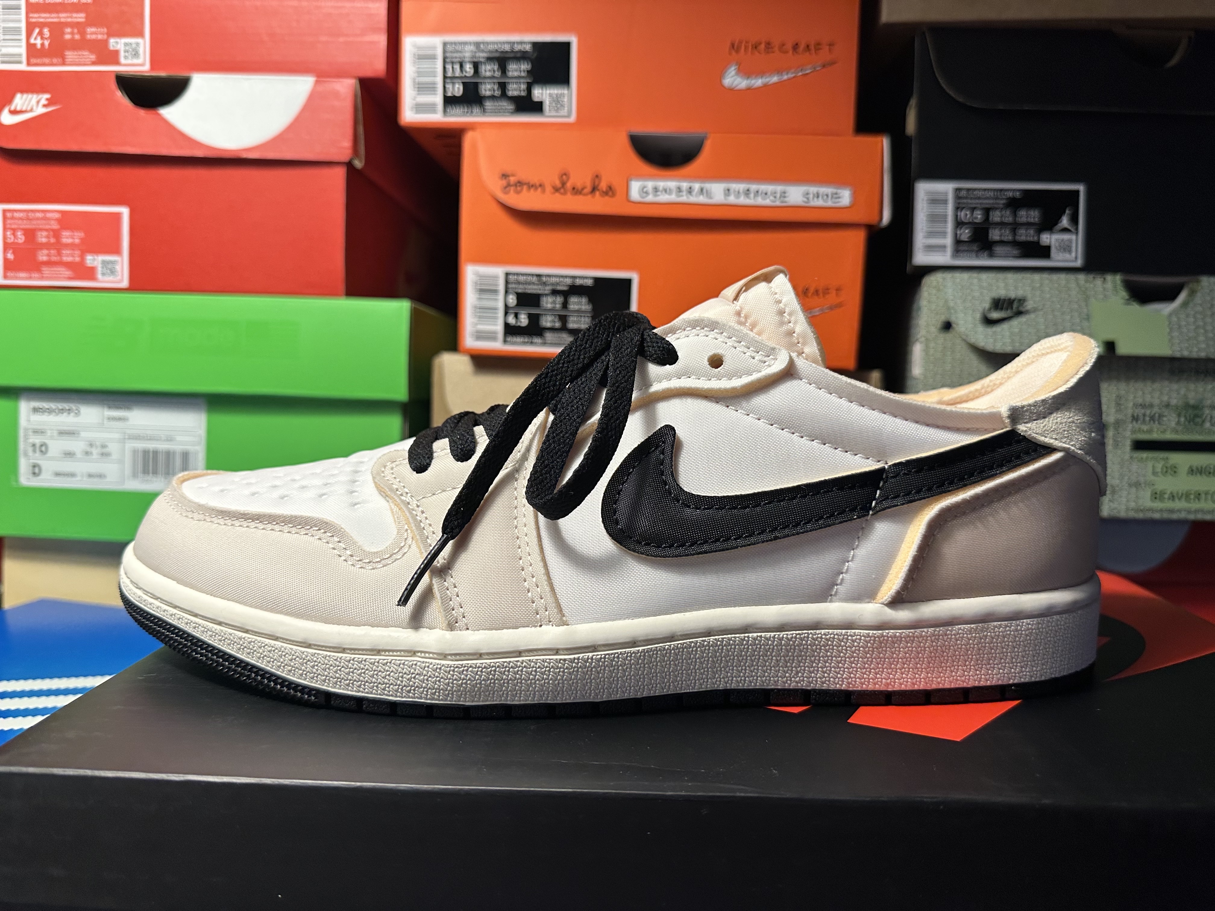Jordan 1 Retro Low OG EX White and Coconut Milk 착용 스타일 - 5