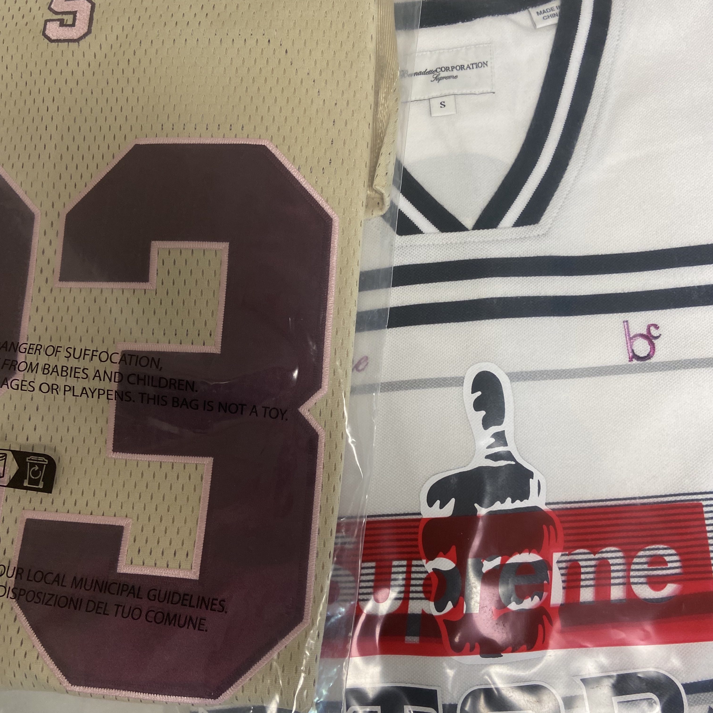 Supreme x Bernadette Corporation Pique Soccer Top White - 23SS, Supreme Perfect Season Football Jersey Black - 23SS 착용 스타일