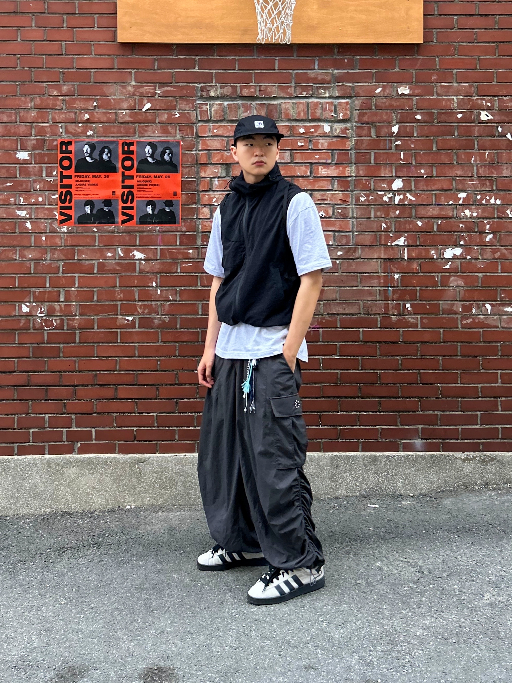 [KREAM 단독] Knotted x Balansa Gym Sack Black, Adidas Campus 00s Cloud White Core Black 착용 스타일 - 3