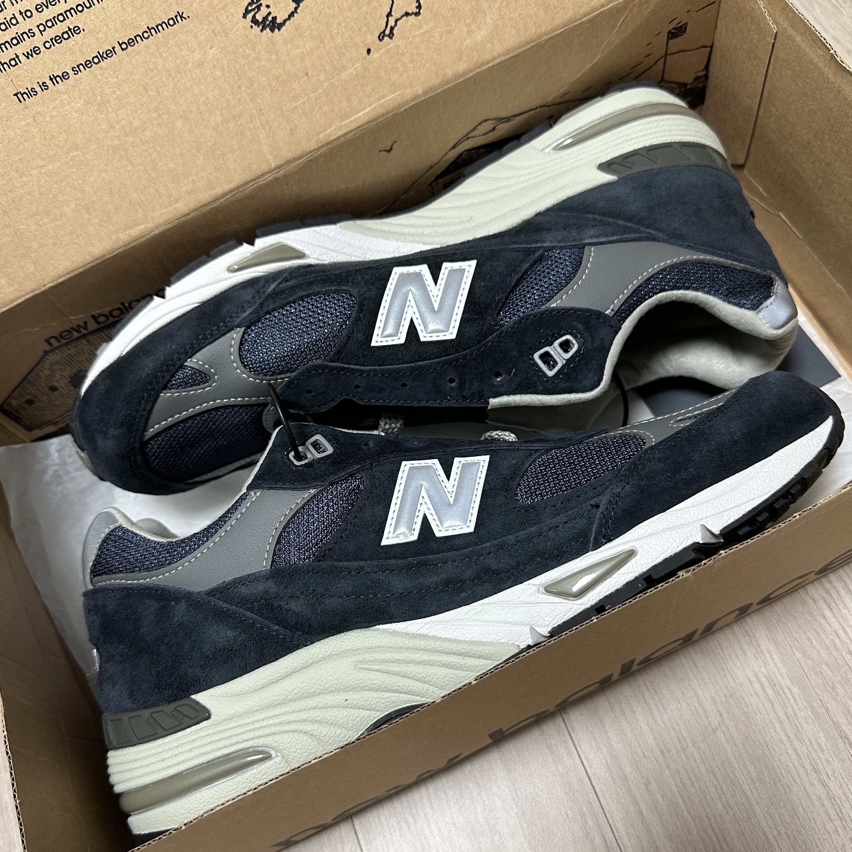 New Balance 991 Made in UK Navy 착용 스타일