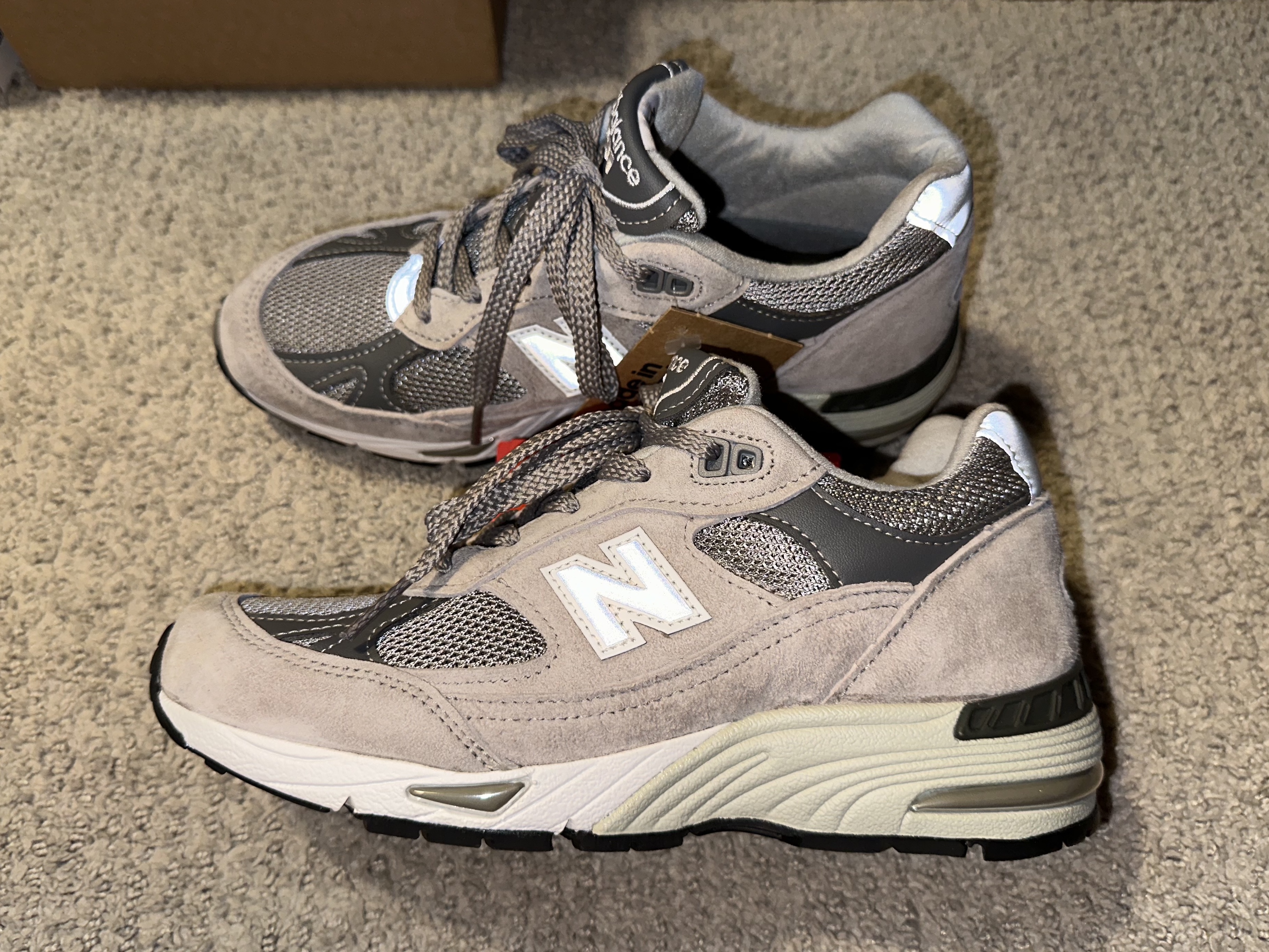 (W) New Balance 991 Made in UK Grey 착용 스타일 - 5