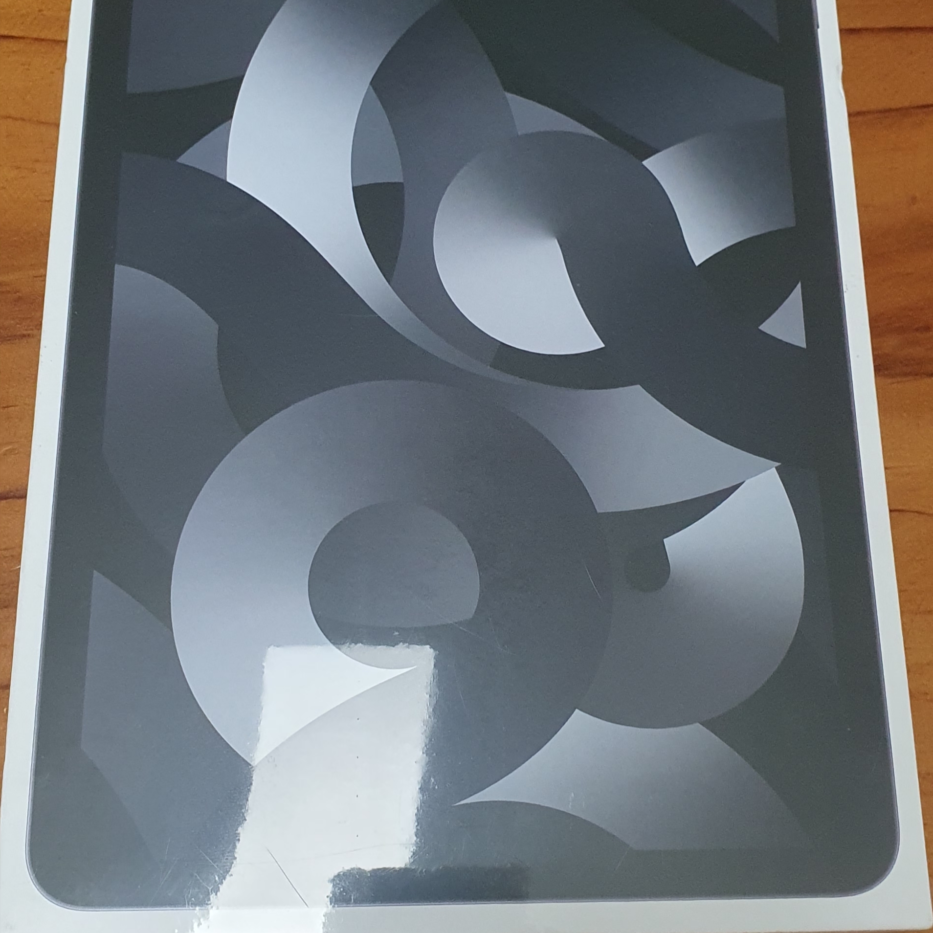 Apple iPad Air 5th Gen Wifi 64GB Space Gray (Korean Ver.) 착용 스타일