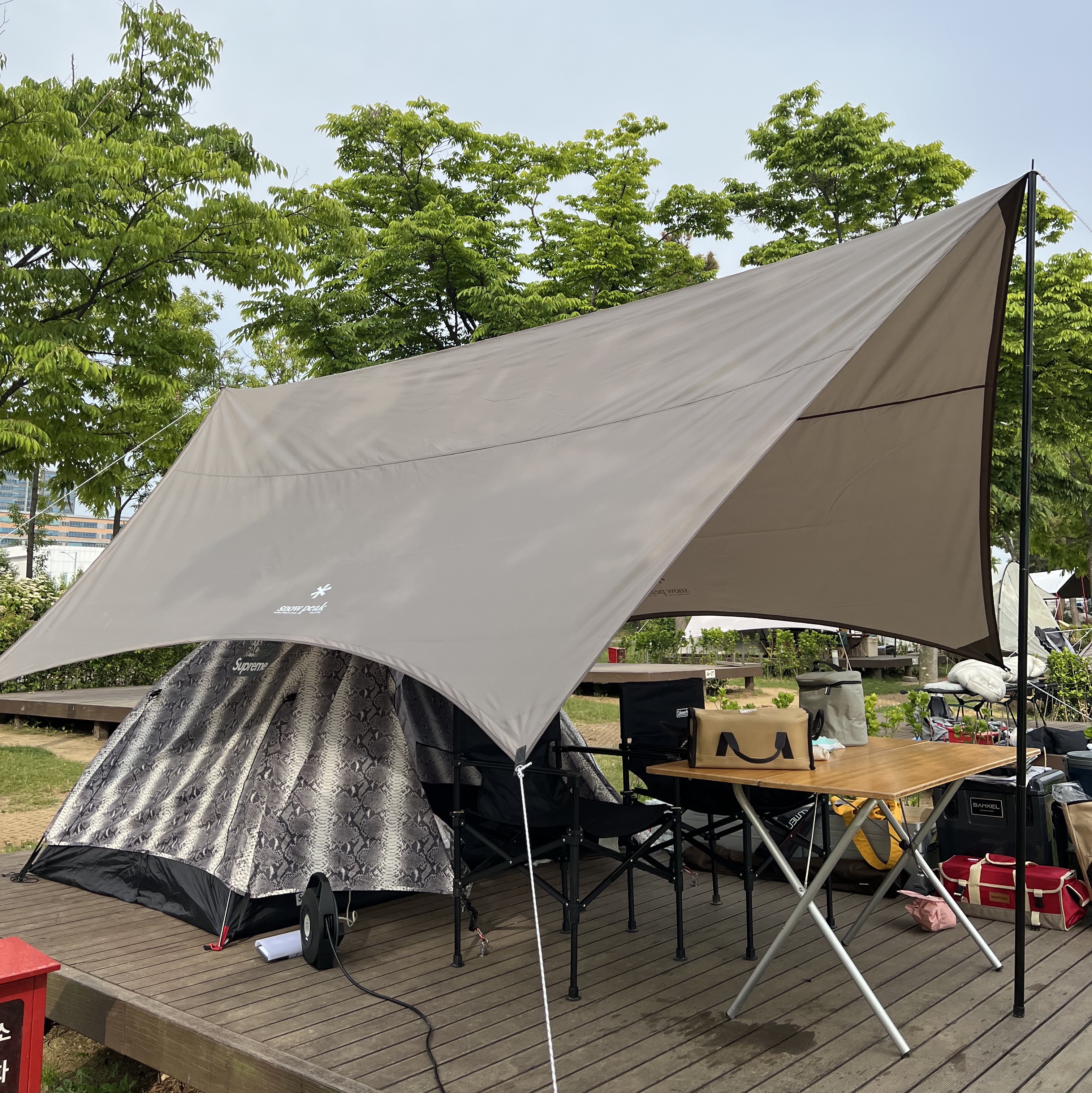 Supreme x The North Face Snakeskin Taped Seam Stormbreak 3 Tent Black - 18SS 착용 스타일