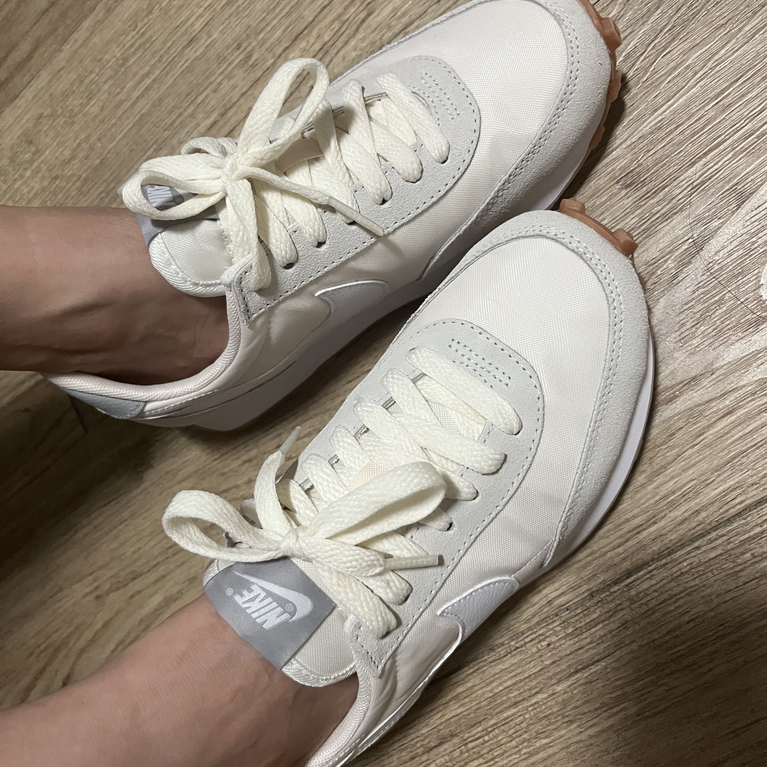 (W) Nike Daybreak Summit White 착용 스타일 - 2