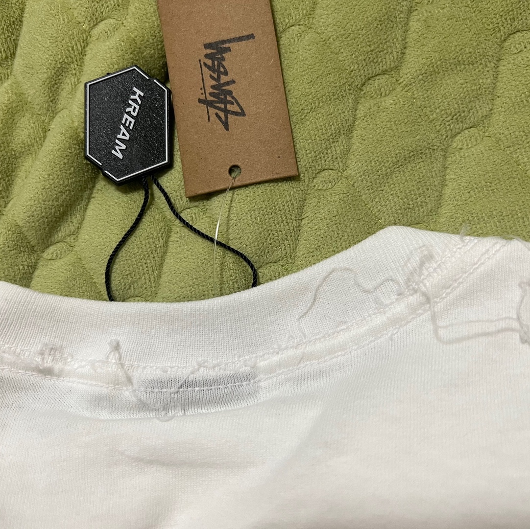 Stussy x Gang Starr Take It Personal T-Shirt White 착용 스타일 - 4