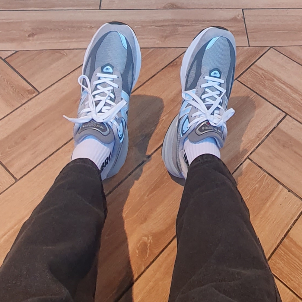 New Balance 990v6 Made in USA Grey - D Standard 착용 스타일