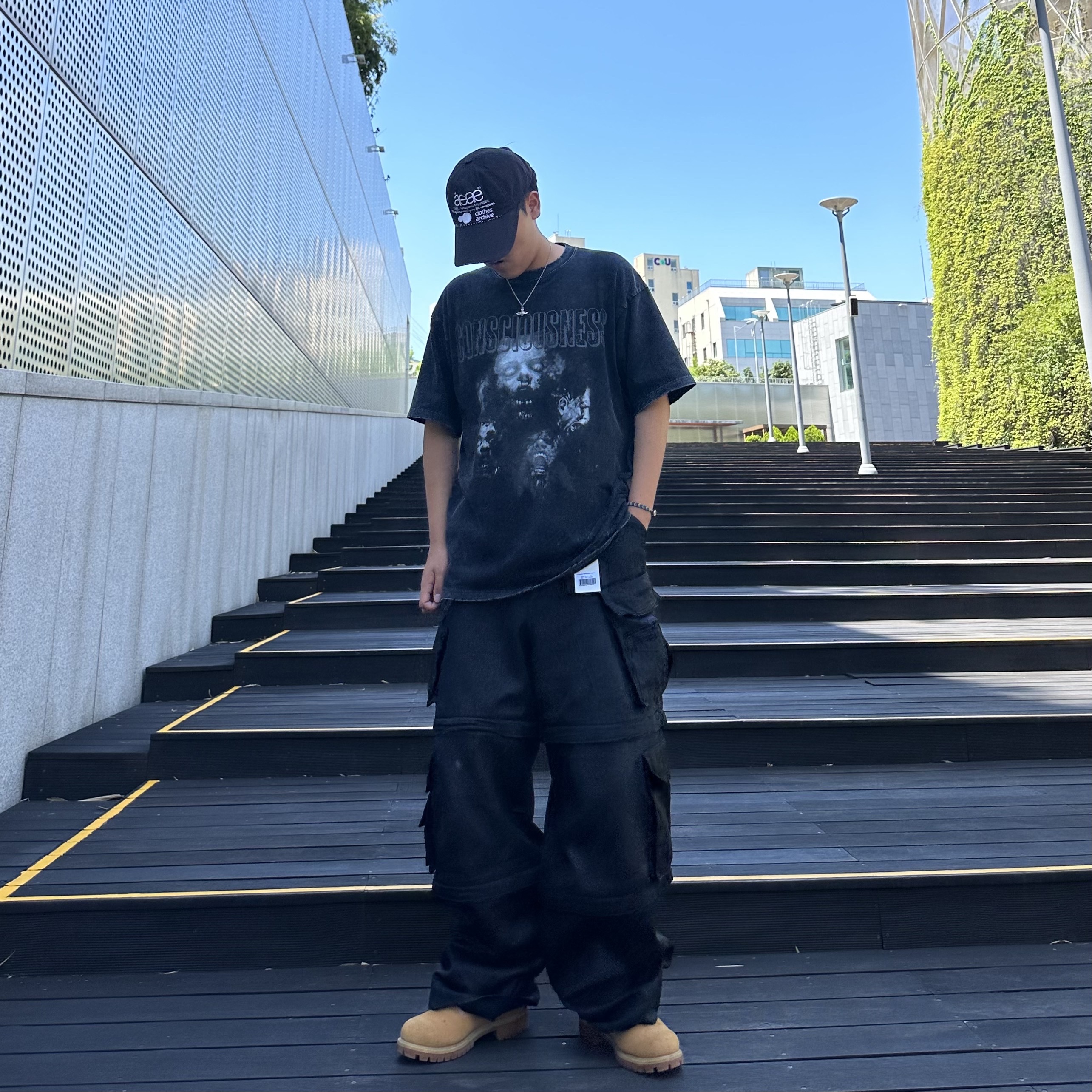 Project G/R Oversized Convertible Cargo Pants Coated Black, Vivienne Westwood Mini Bas Relief Pendant Silver 착용 스타일 - 2