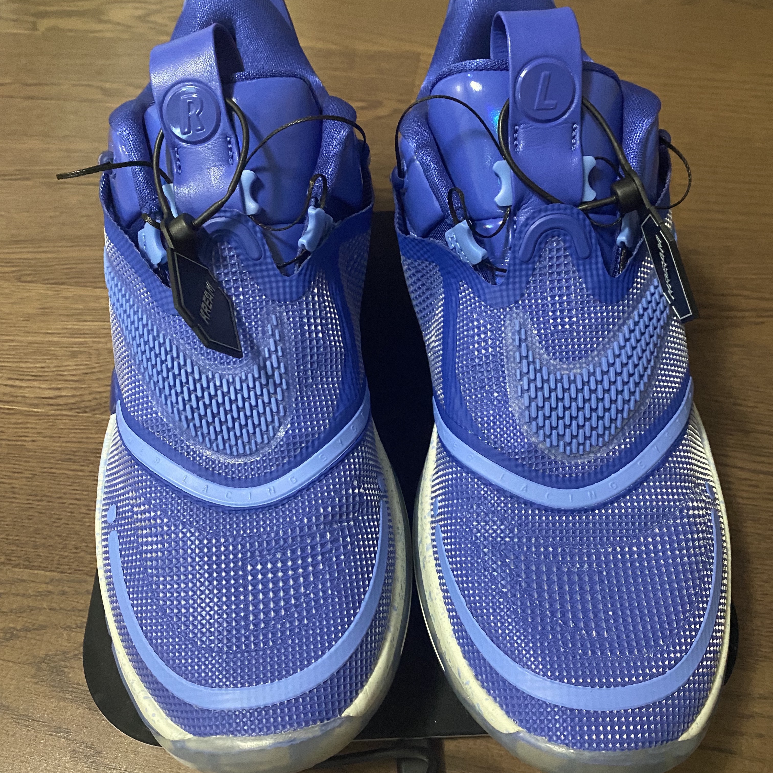 Nike Adapt BB 2.0 Splash (KR Charger) 착용 스타일 - 2