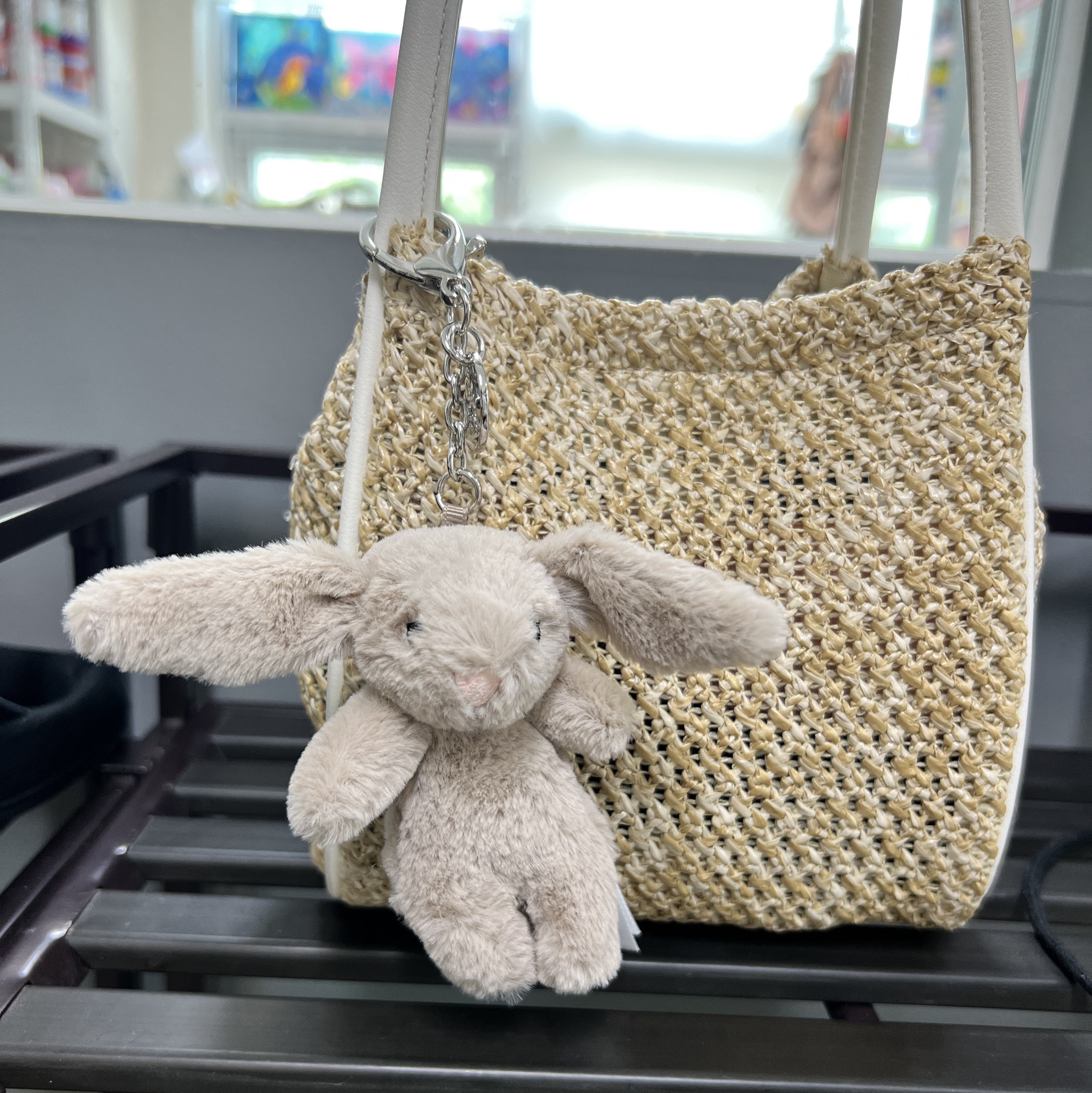 Jellycat Bashful Bunny Bag Charm Beige 착용 스타일