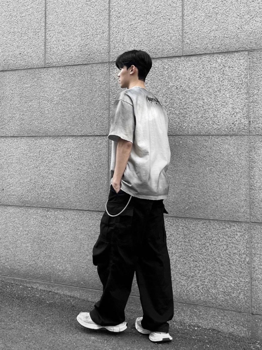 Project G/R Furious Logo Applique T-Shirt Grey - 10 Corso Como Exclusive, Balenciaga 3XL Sneakers Light Beige 착용 스타일 - 1