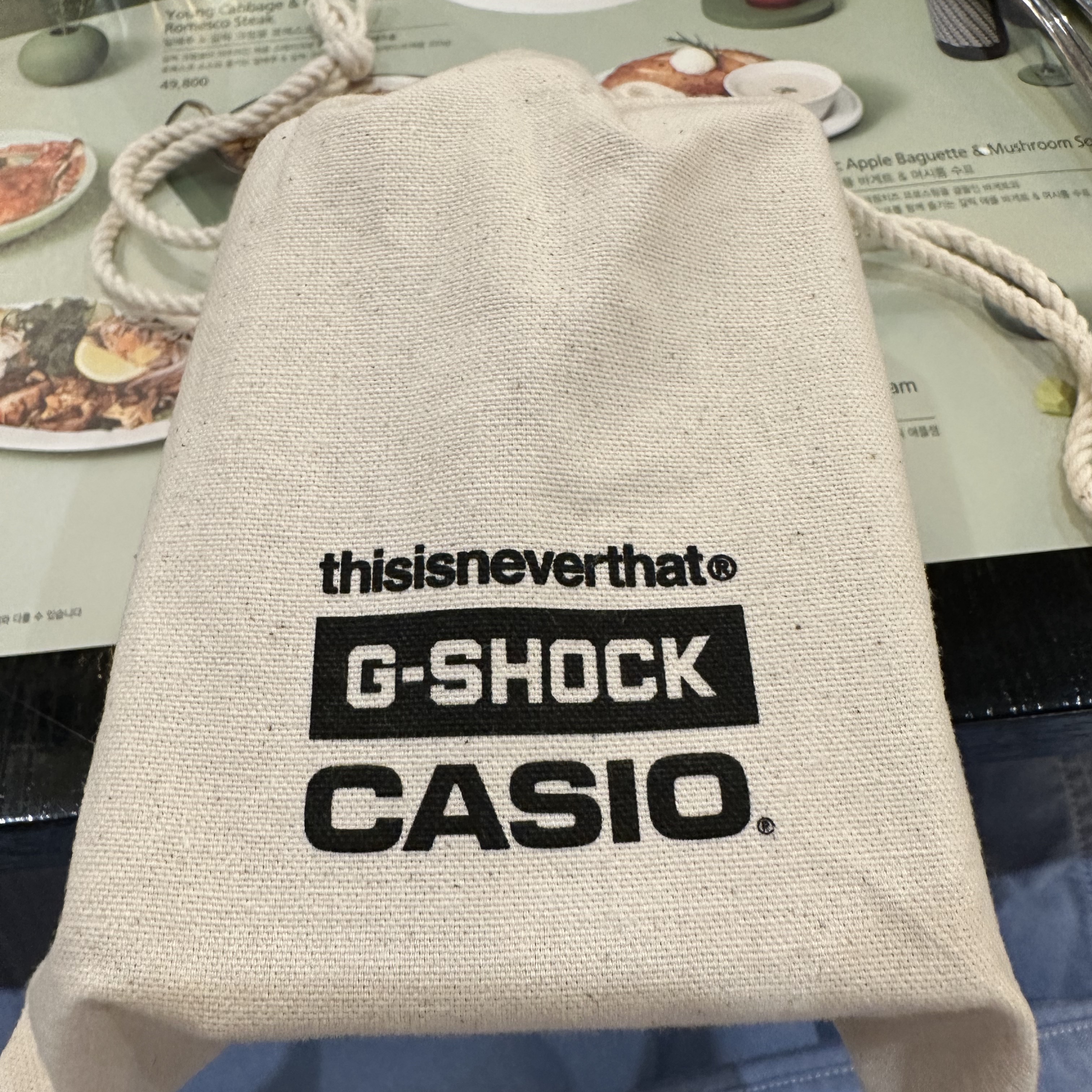 Casio G-Shock x Thisisneverthat DW-5600TINT23-7DF Skeleton (Special Package White Ver.), Casio G-Shock x Thisisneverthat DW-5600TINT23-7DF Skeleton 착용 스타일 - 3