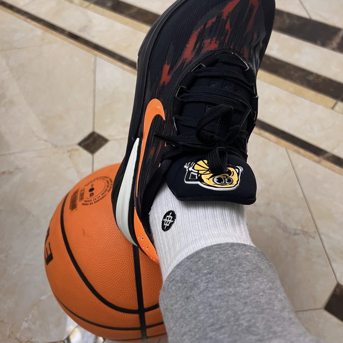 Nike Air Zoom GT Cut 2 Black Phantom 착용 스타일
