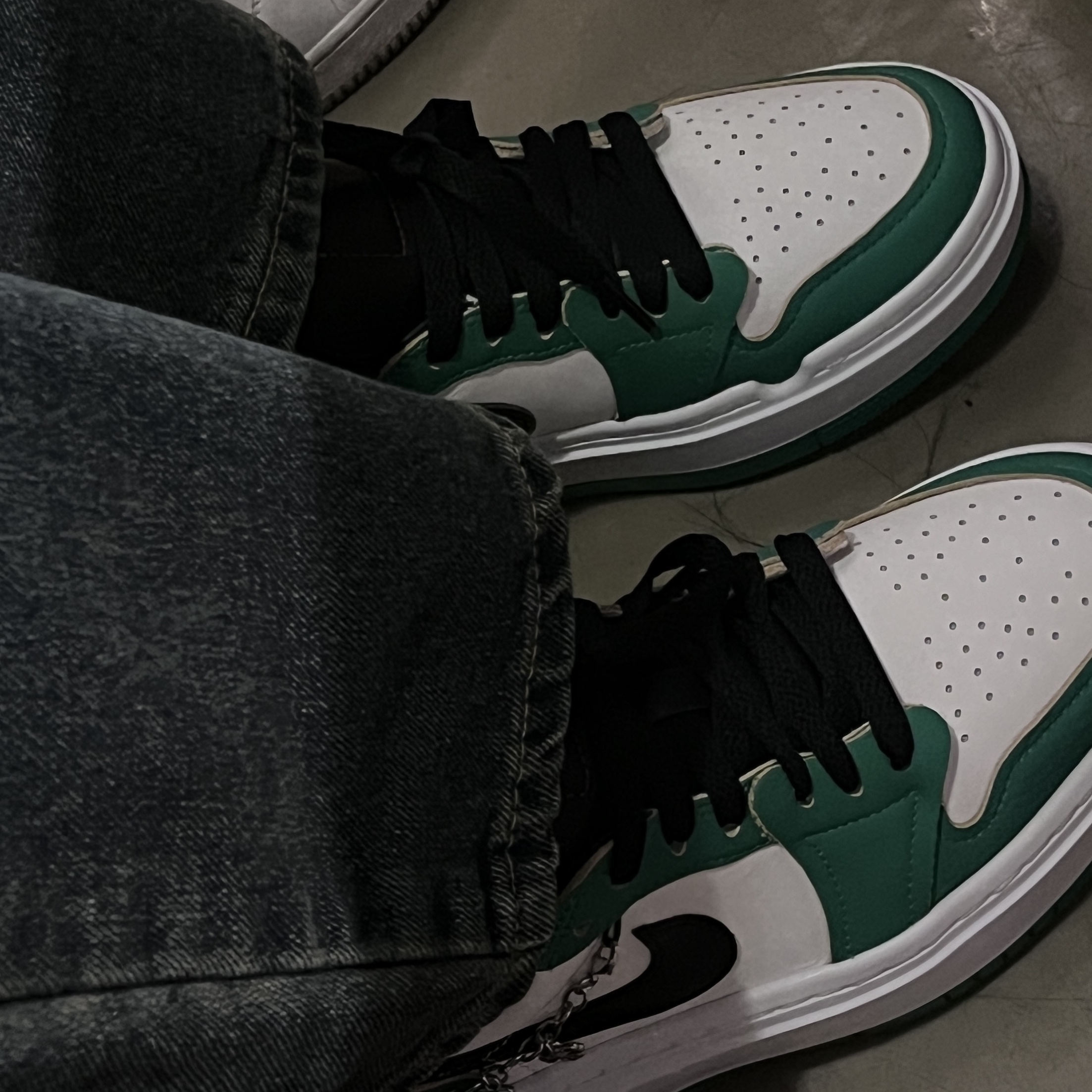 (W) Jordan 1 Elevate Low SE Lucky Green 착용 스타일
