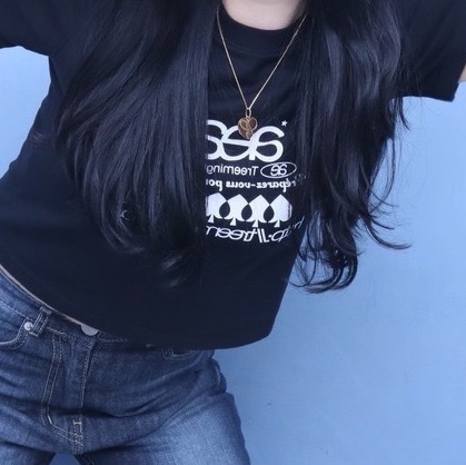 (W) Aeae x Treemingbird Web Logo Crop T-Shirt Black 착용 스타일