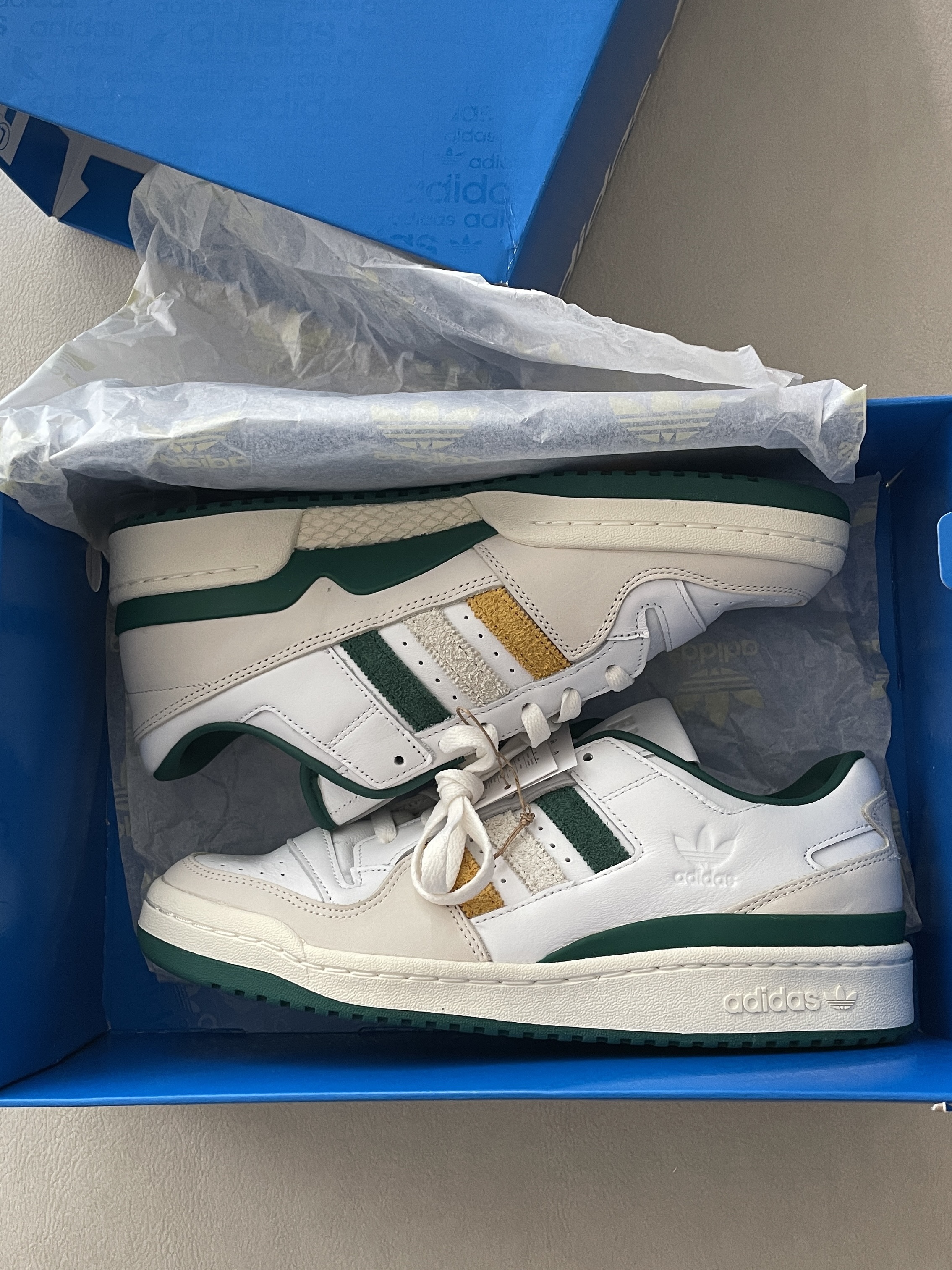 Adidas x END. Forum Advance Varsity 착용 스타일 - 2