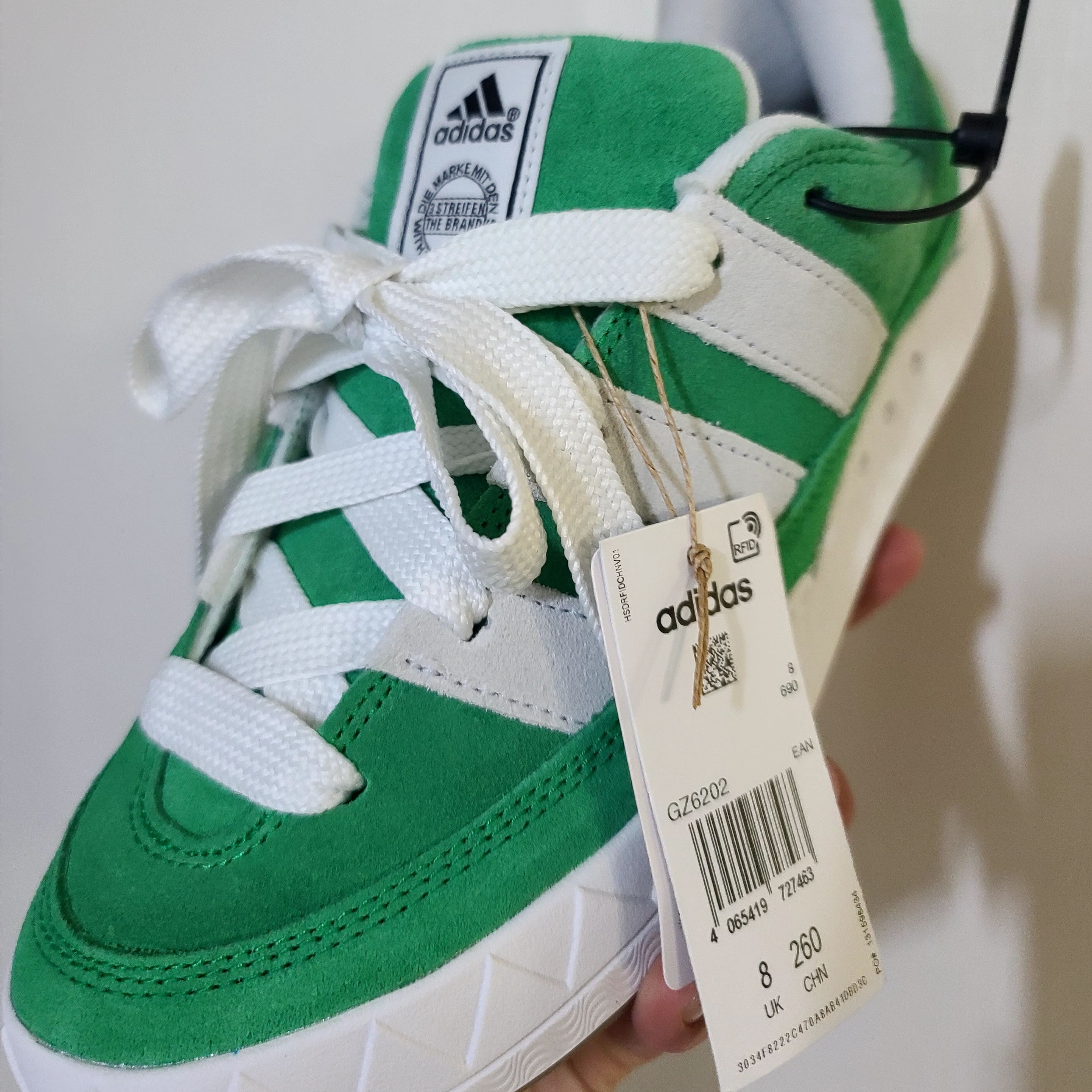 Adidas Adimatic Green 착용 스타일