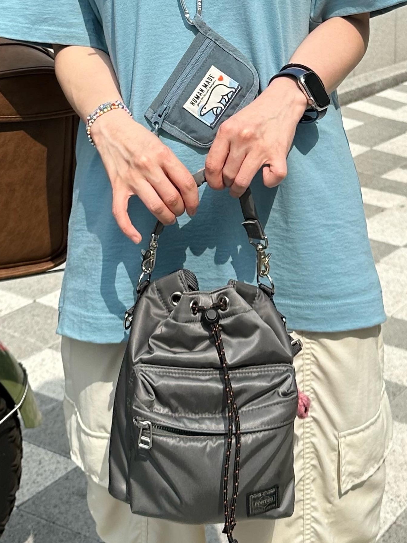 Porter Balloonsac Silver Grey, Human Made Nylon Card Case Blue 착용 스타일 - 3