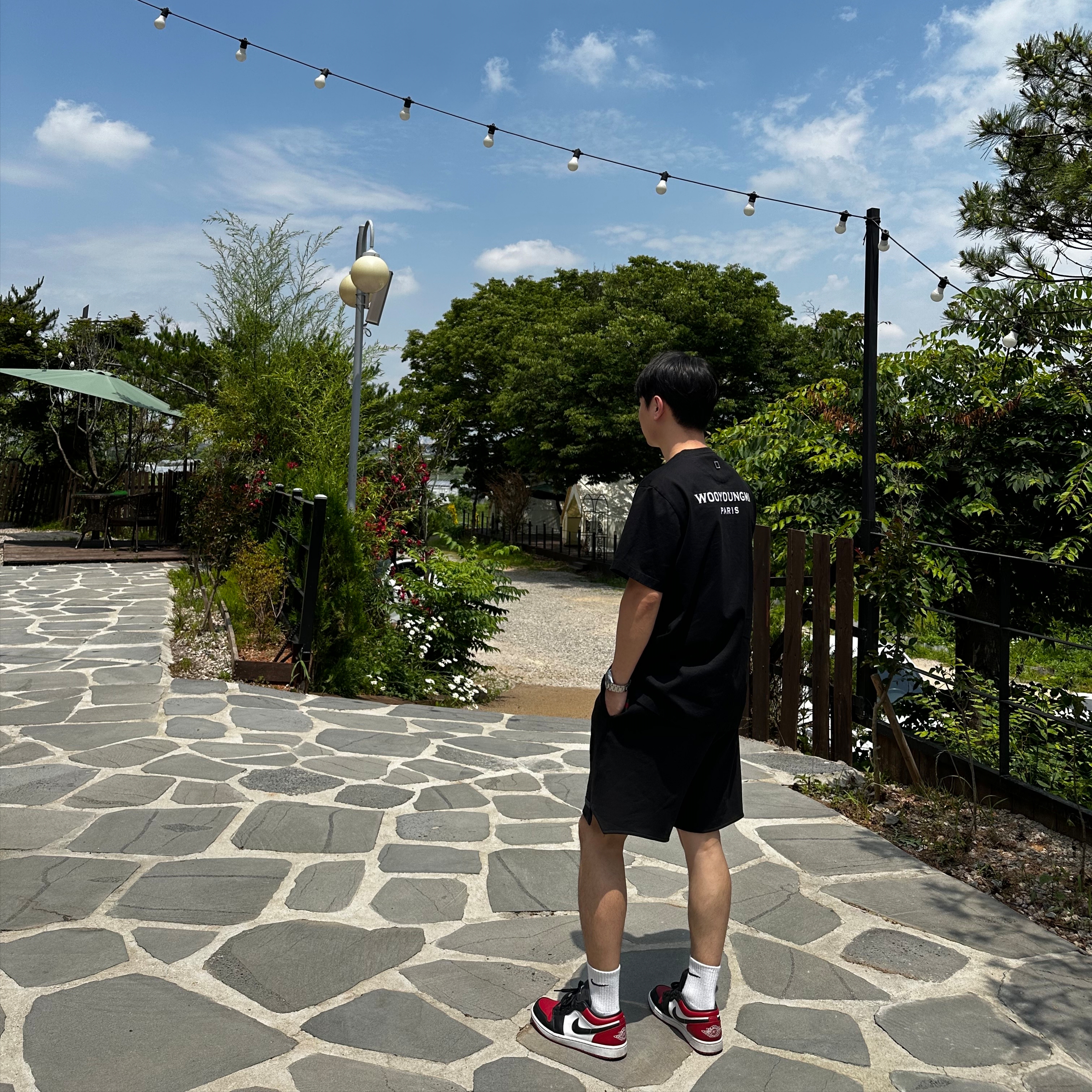 Wooyoungmi Cotton Back Logo T-shirt Black - 23SS, Jordan 1 Low Bred Toe 착용 스타일 - 2