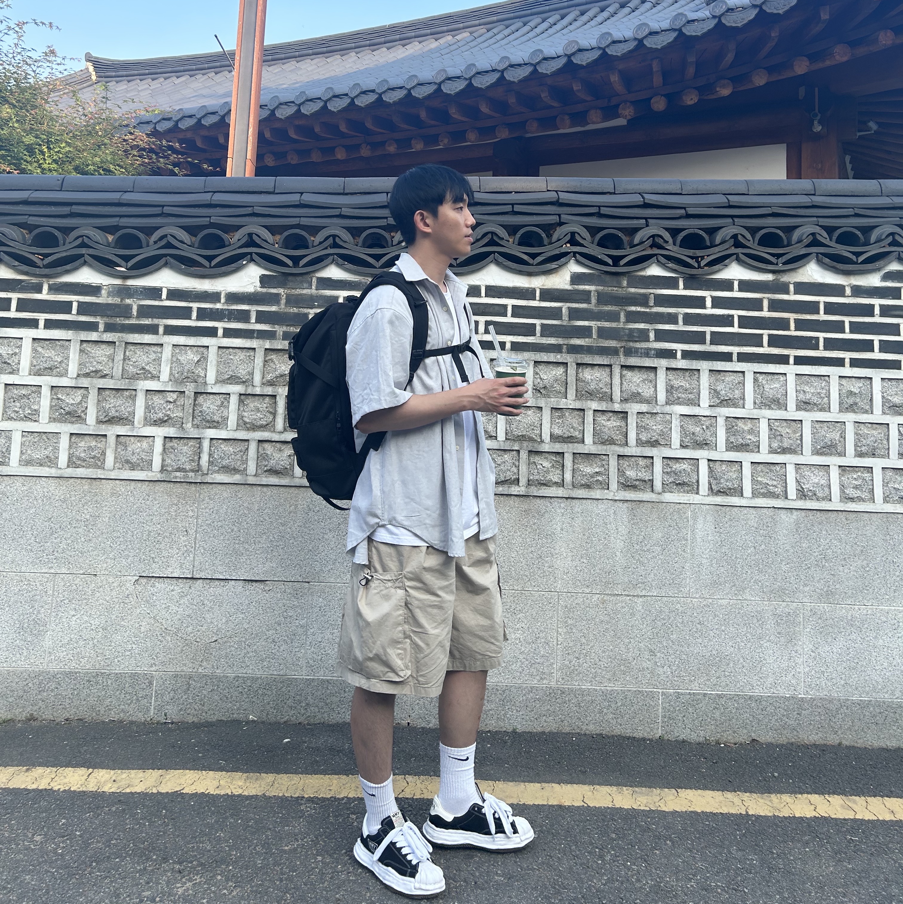 메종 미하라 야스히로 블레이키 OG 솔 캔버스 로우탑 스니커즈 블랙 화이트 착용 스타일 - 2