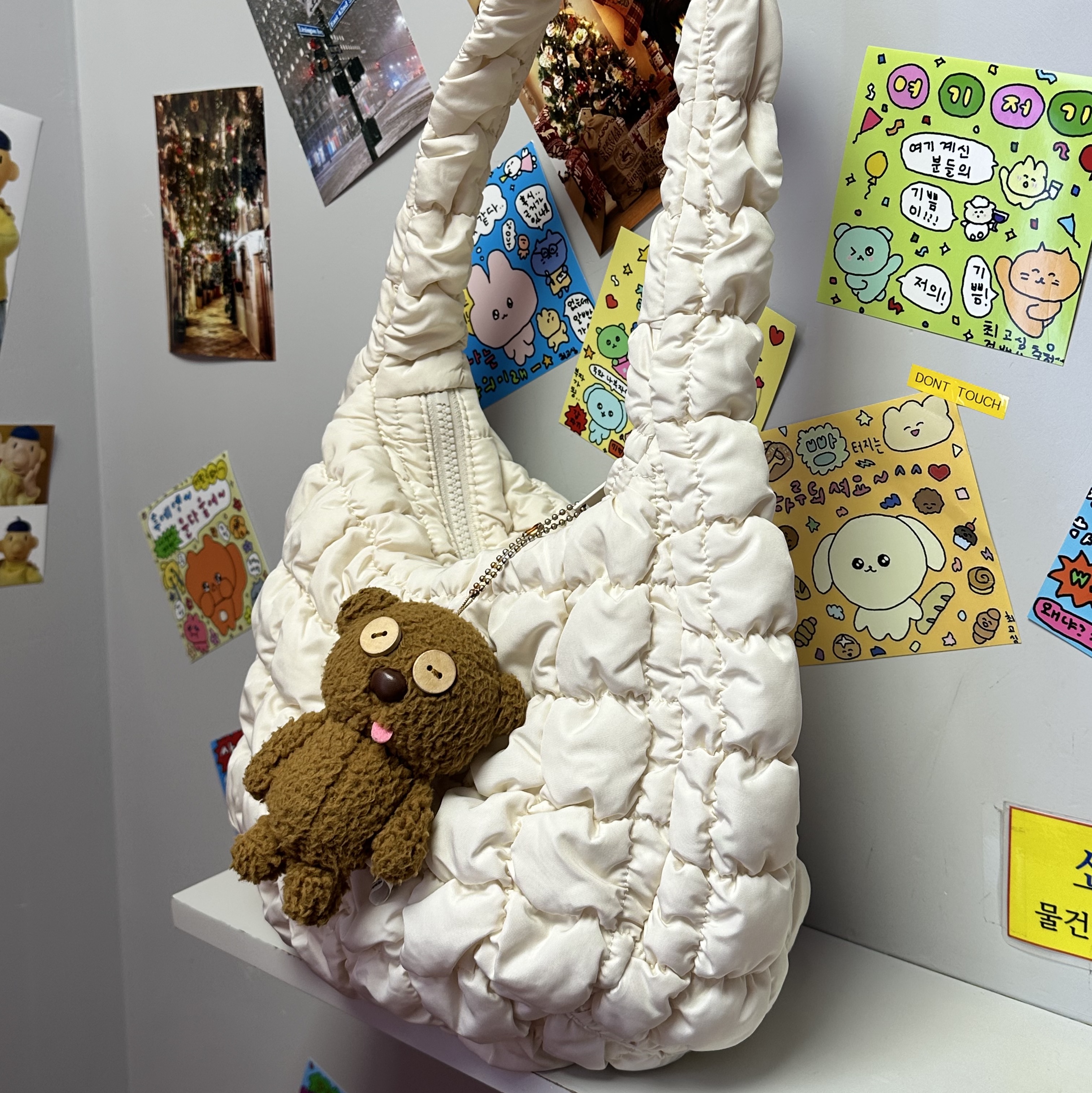 COS Quilted Mini Bag Cream 착용 스타일 - 4