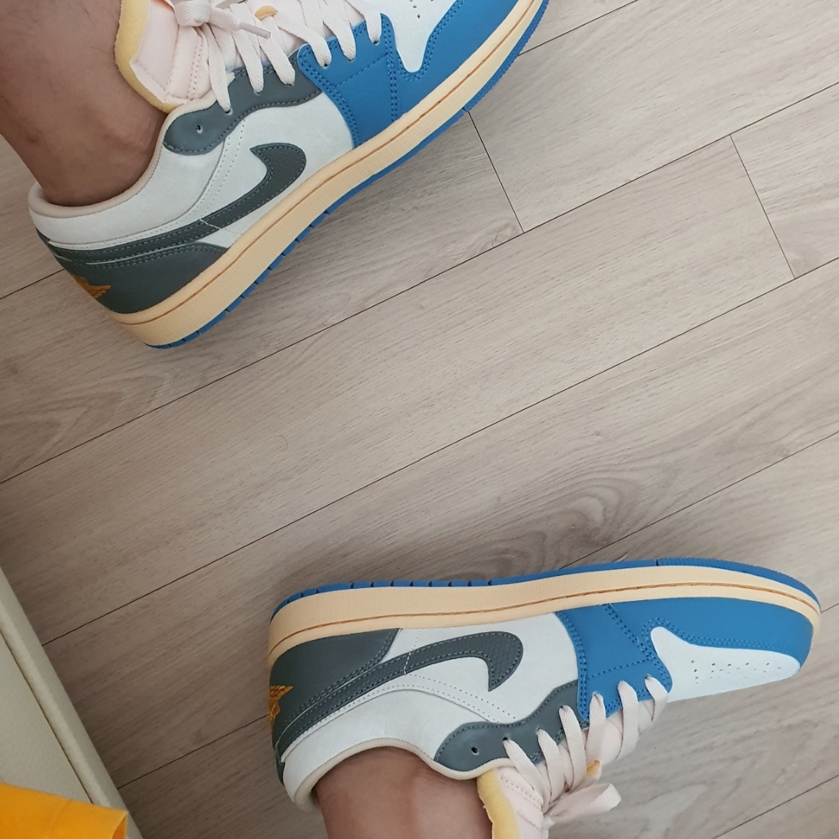 Jordan 1 Low SE Tokyo 96 착용 스타일