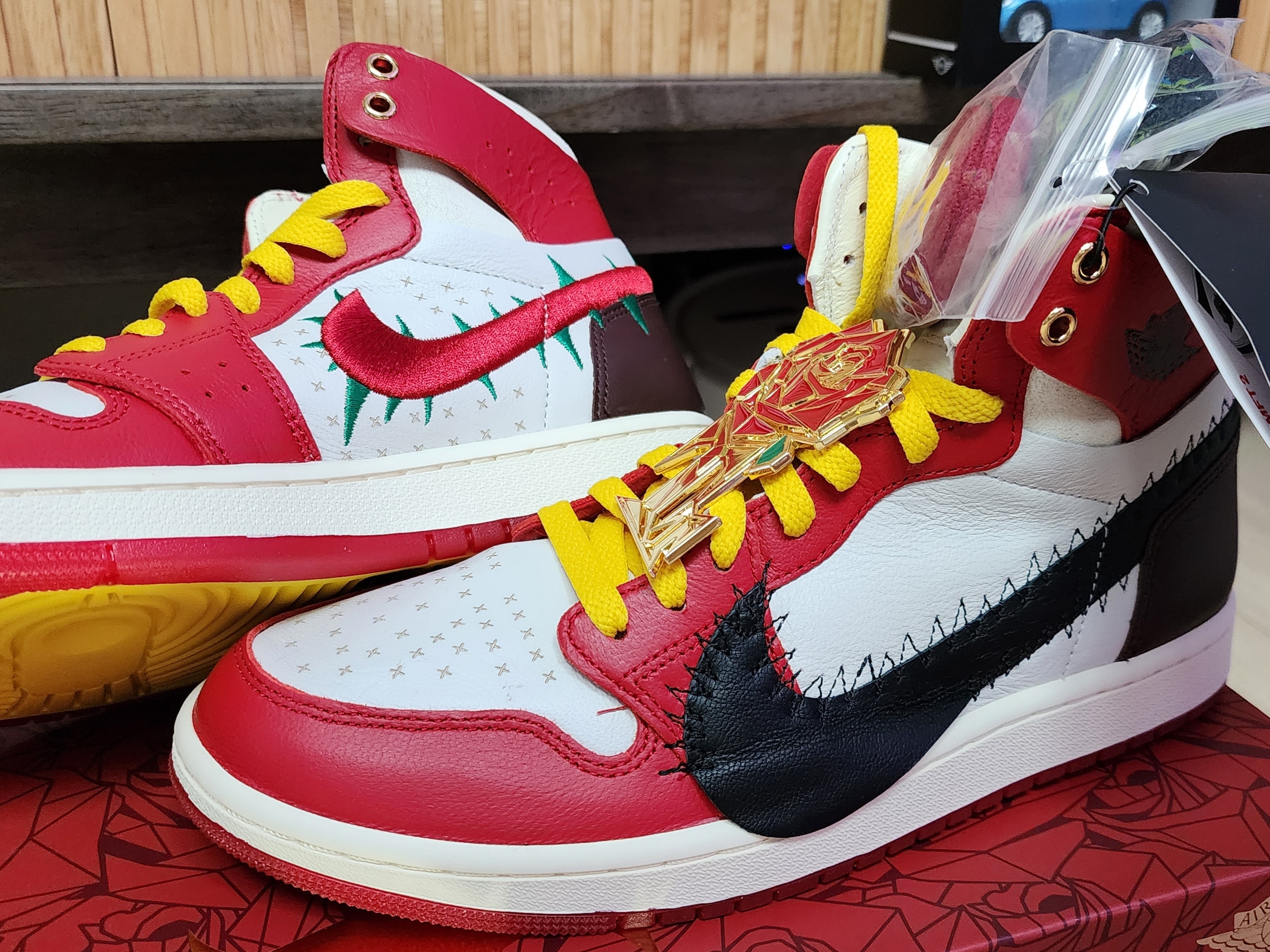 (W) Jordan 1 x Teyana Taylor Zoom CMFT 2 Gym Red 착용 스타일